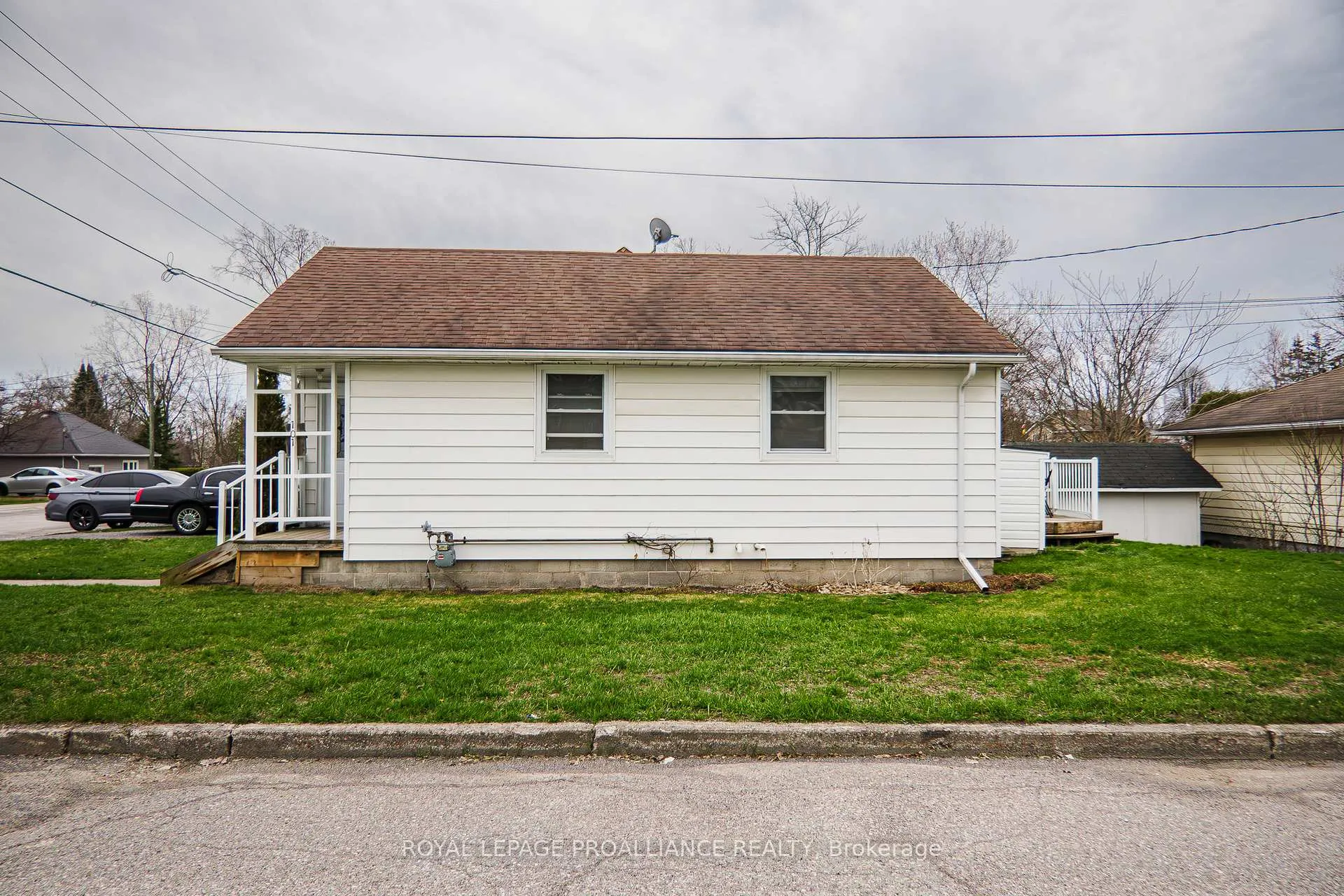 Photo 24 of 101 Wall Street, Quinte West, Trenton Ward — HOMEH
