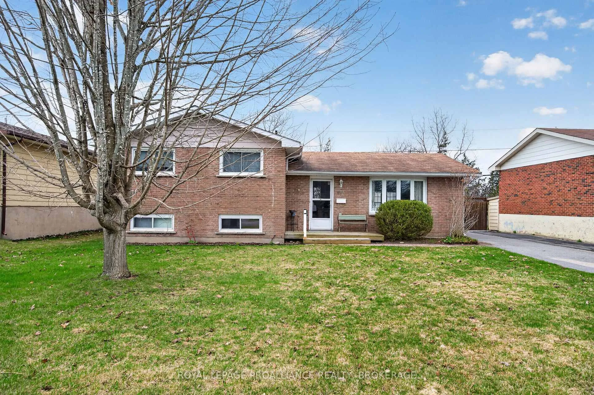 Photo 1 of 931 Auden Park Drive, Kingston, City Southwest — HOMEH