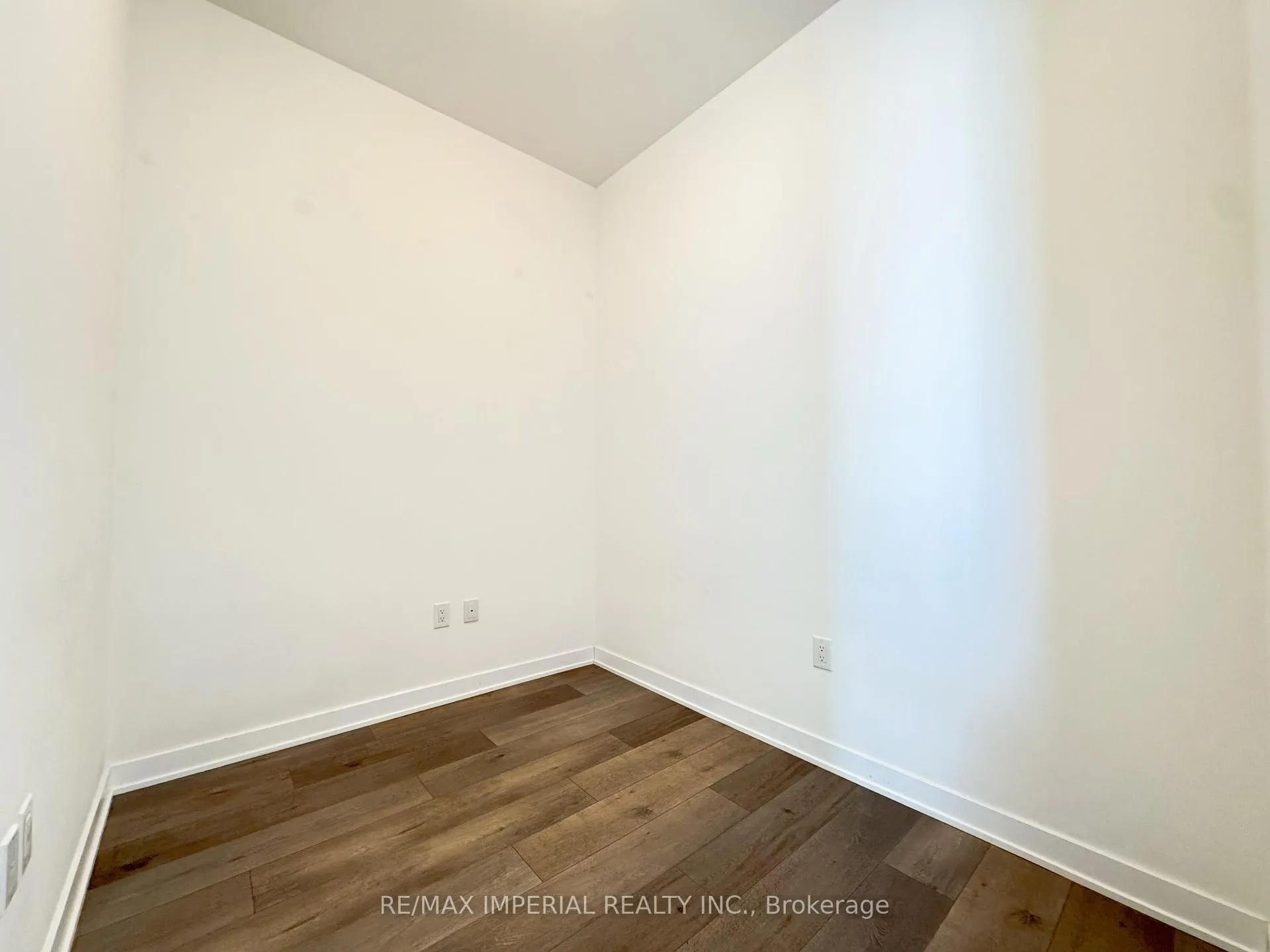 Photo 11 of Unit 1805, 10 Honeycrisp Crescent, Vaughan, Concord — HOMEH