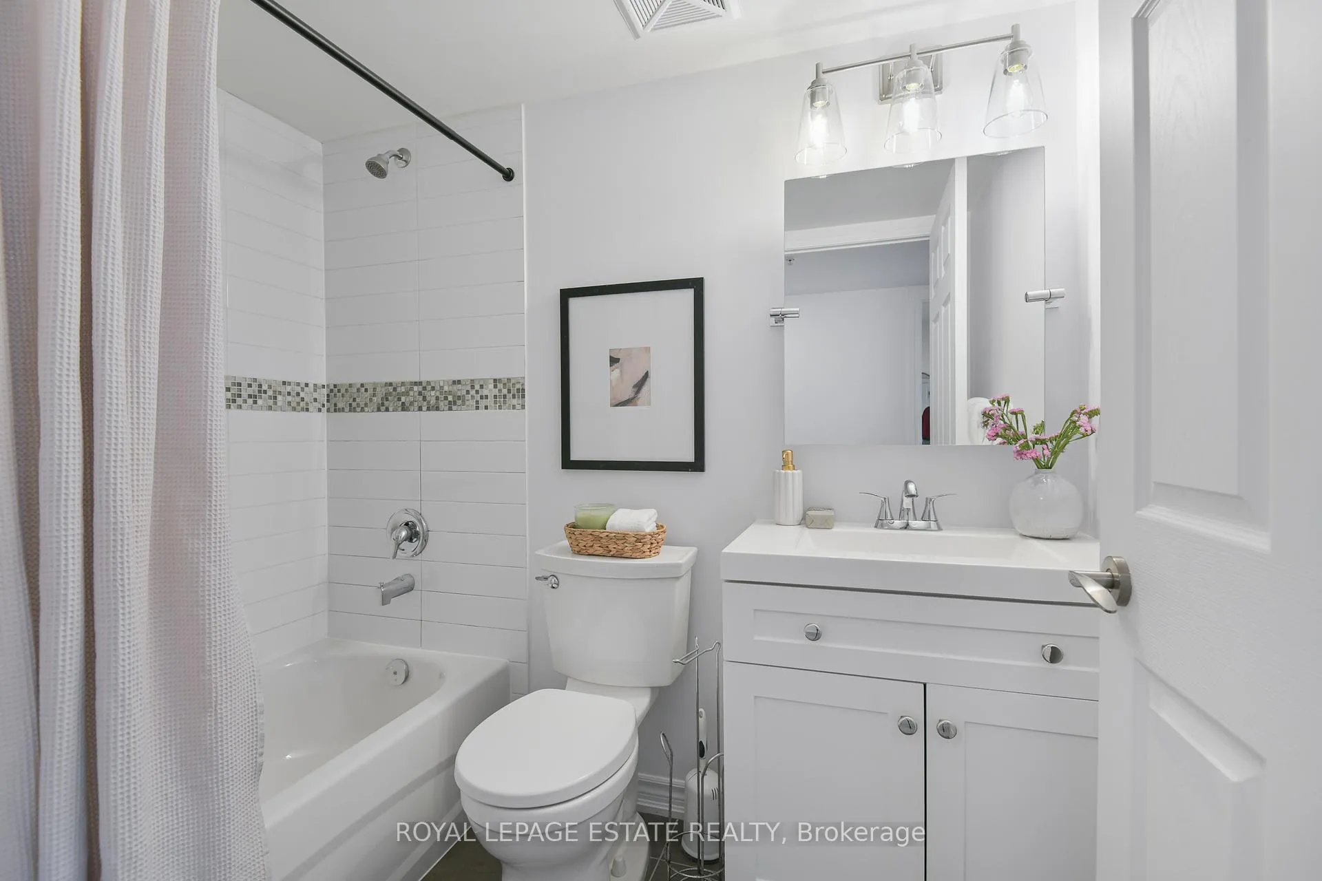 Photo 8 of 280 Donlands Ave, Toronto, Danforth Village-East York — HOMEH