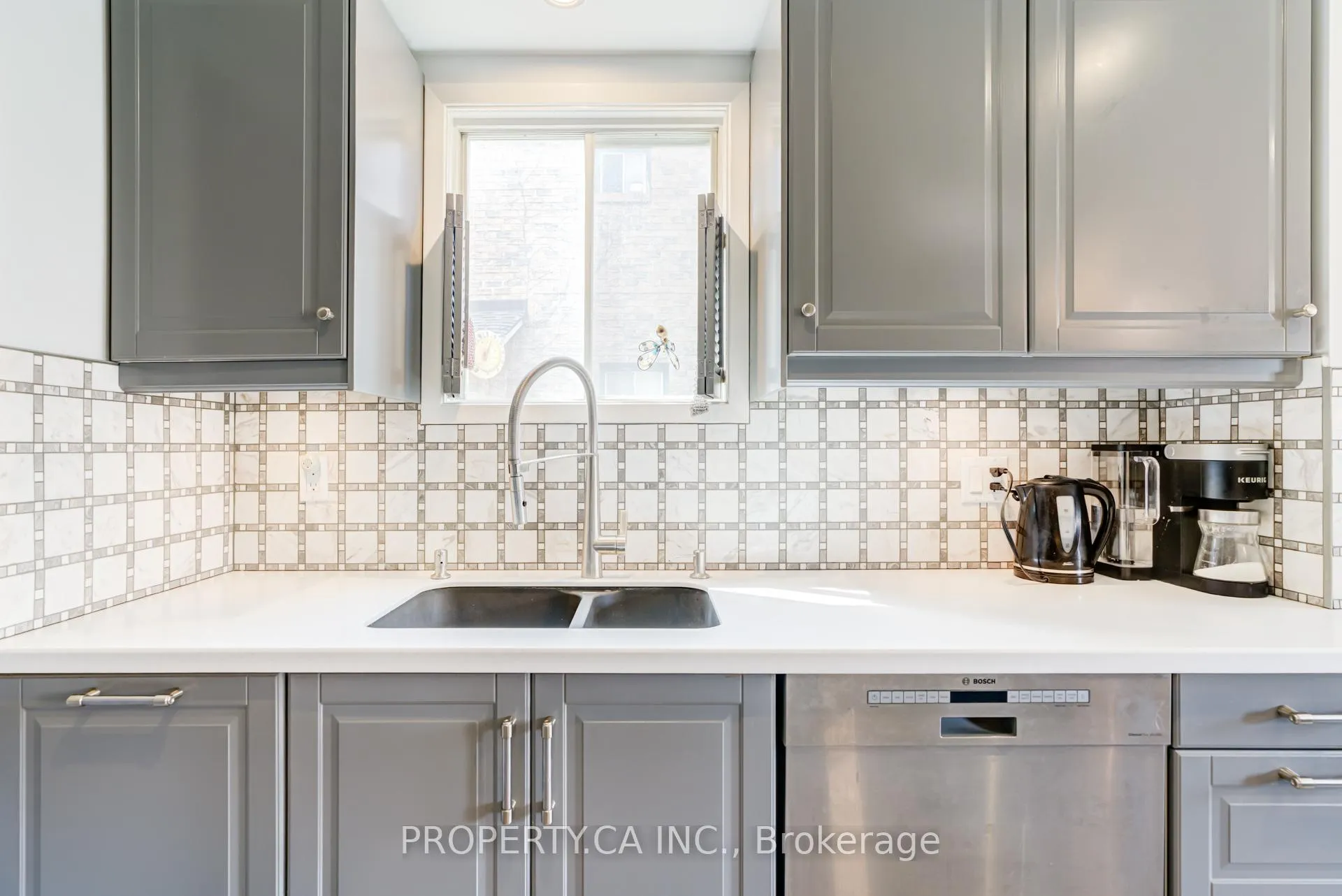 Photo 8 of 6 Hendley Drive, Ajax, Central West — HOMEH
