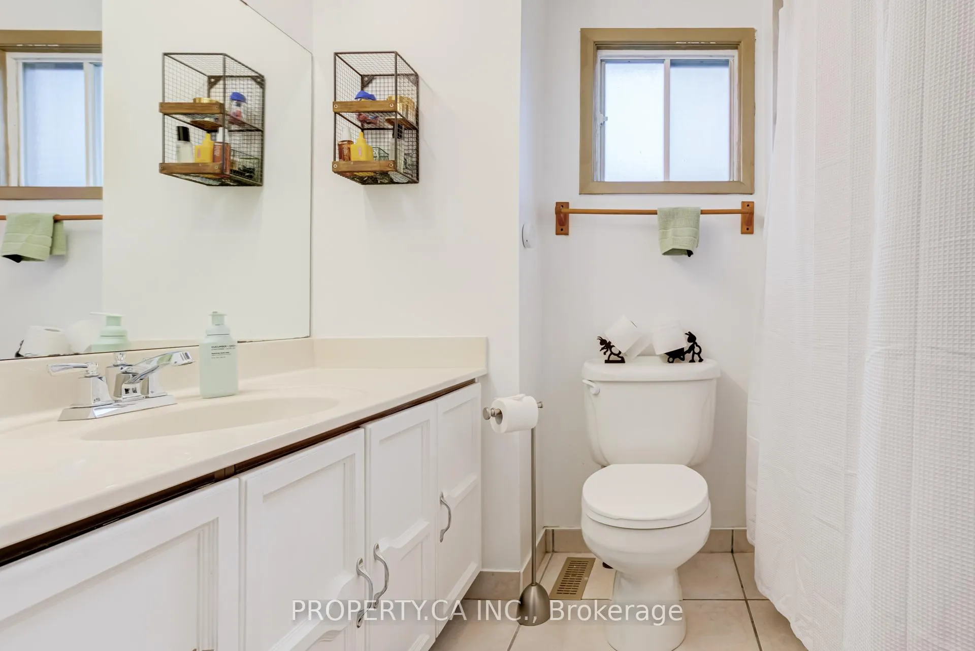 Photo 23 of 6 Hendley Drive, Ajax, Central West — HOMEH