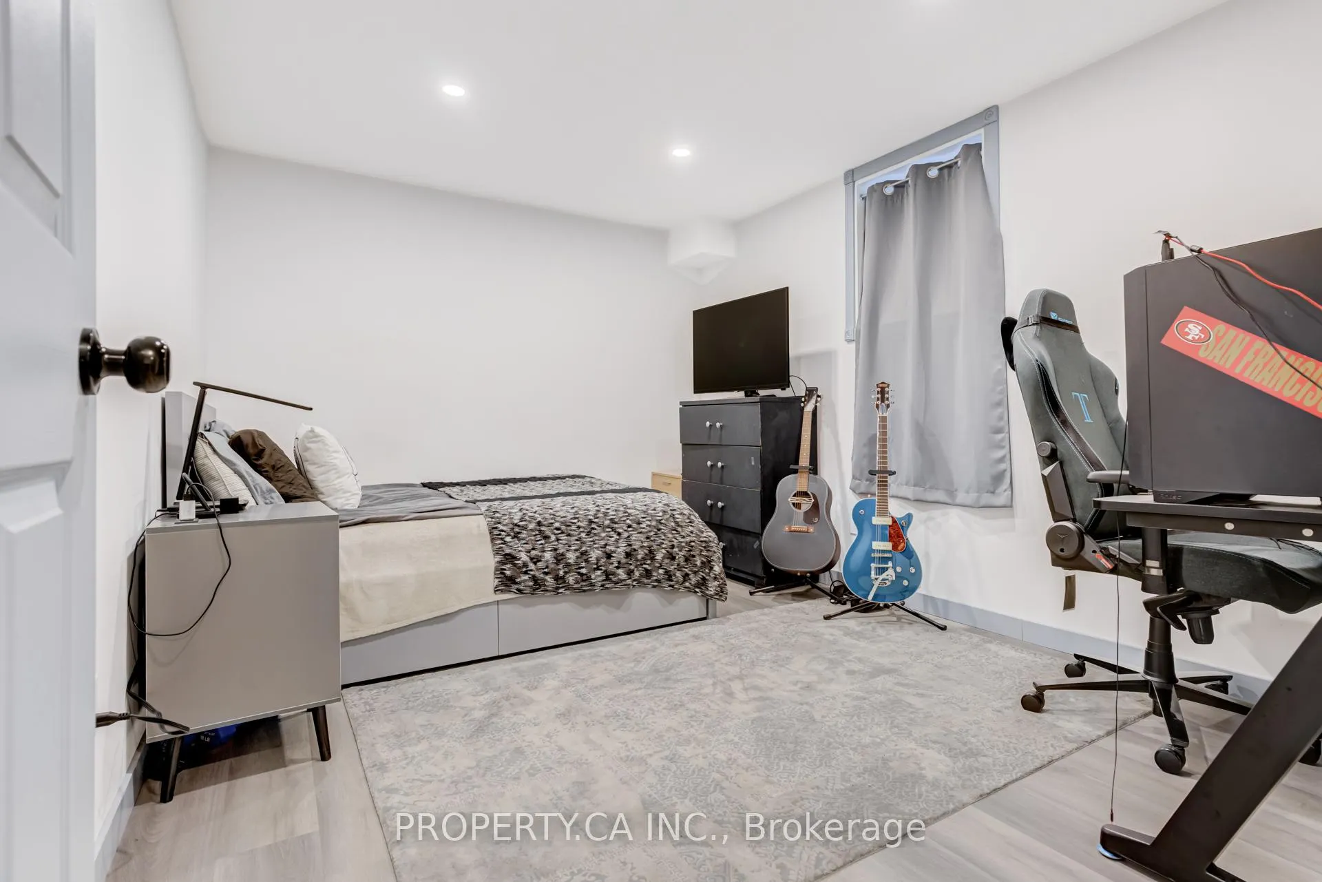 Photo 25 of 6 Hendley Drive, Ajax, Central West — HOMEH