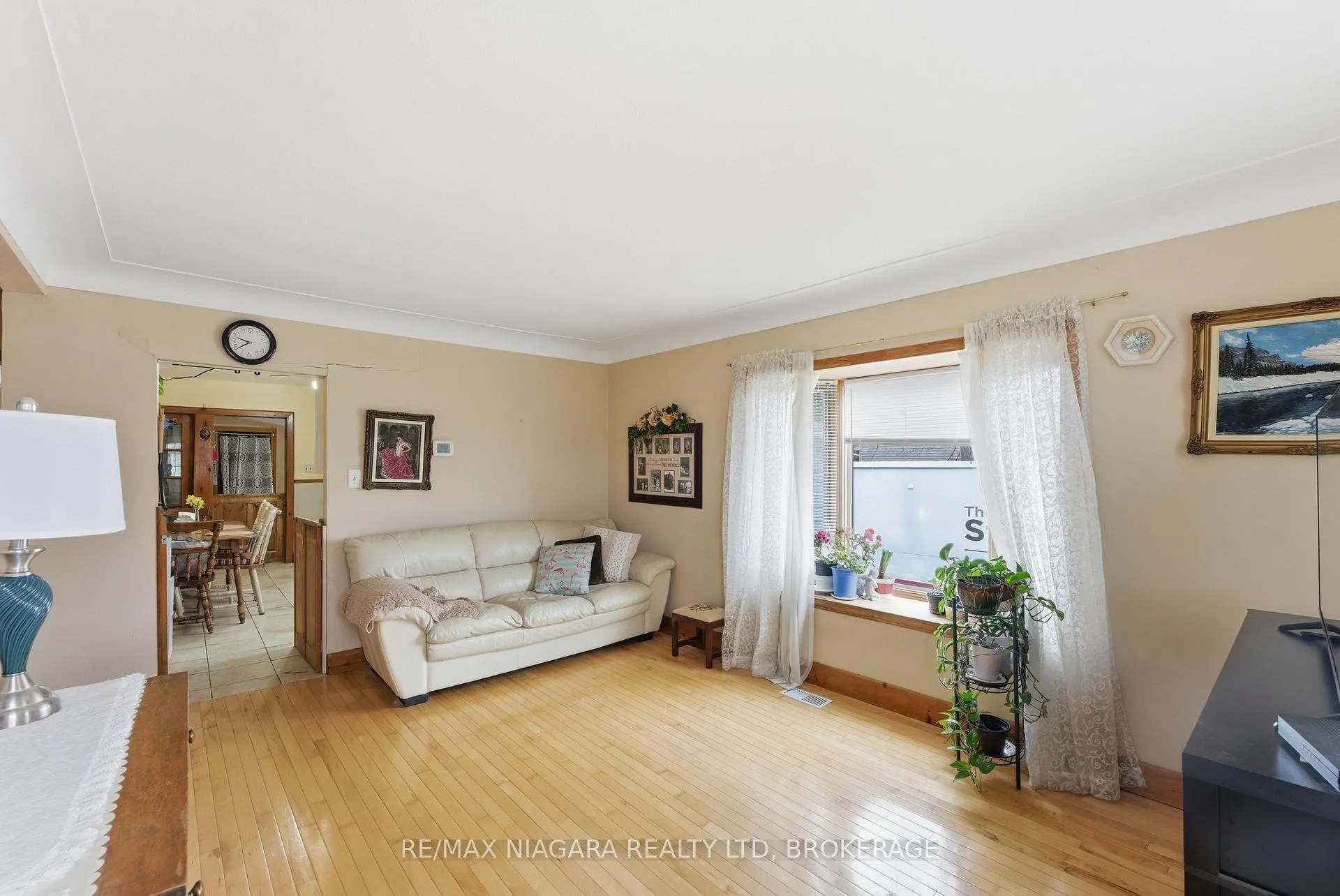 Photo 10 of 10364 Willodell Road, Niagara Falls, Lyons Creek — HOMEH