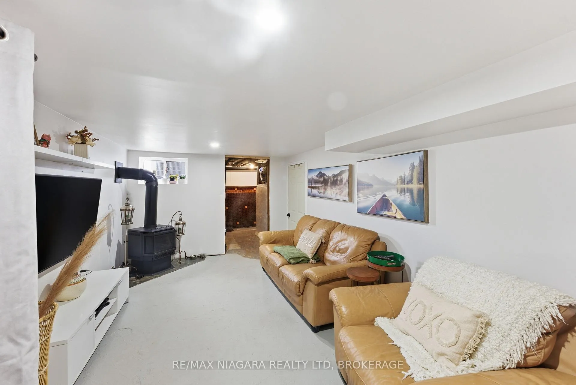 Photo 31 of 10364 Willodell Road, Niagara Falls, Lyons Creek — HOMEH