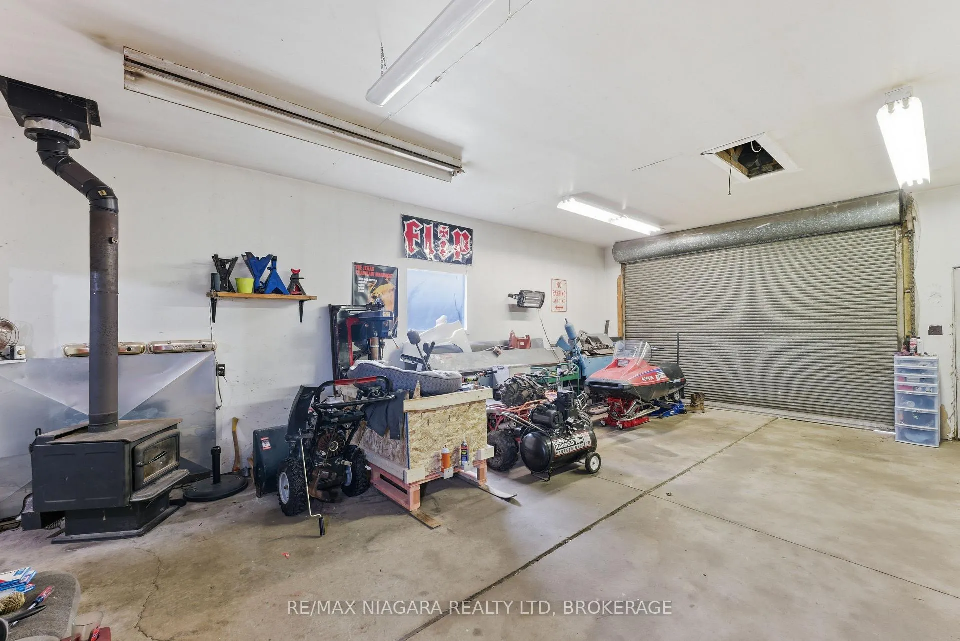 Photo 36 of 10364 Willodell Road, Niagara Falls, Lyons Creek — HOMEH