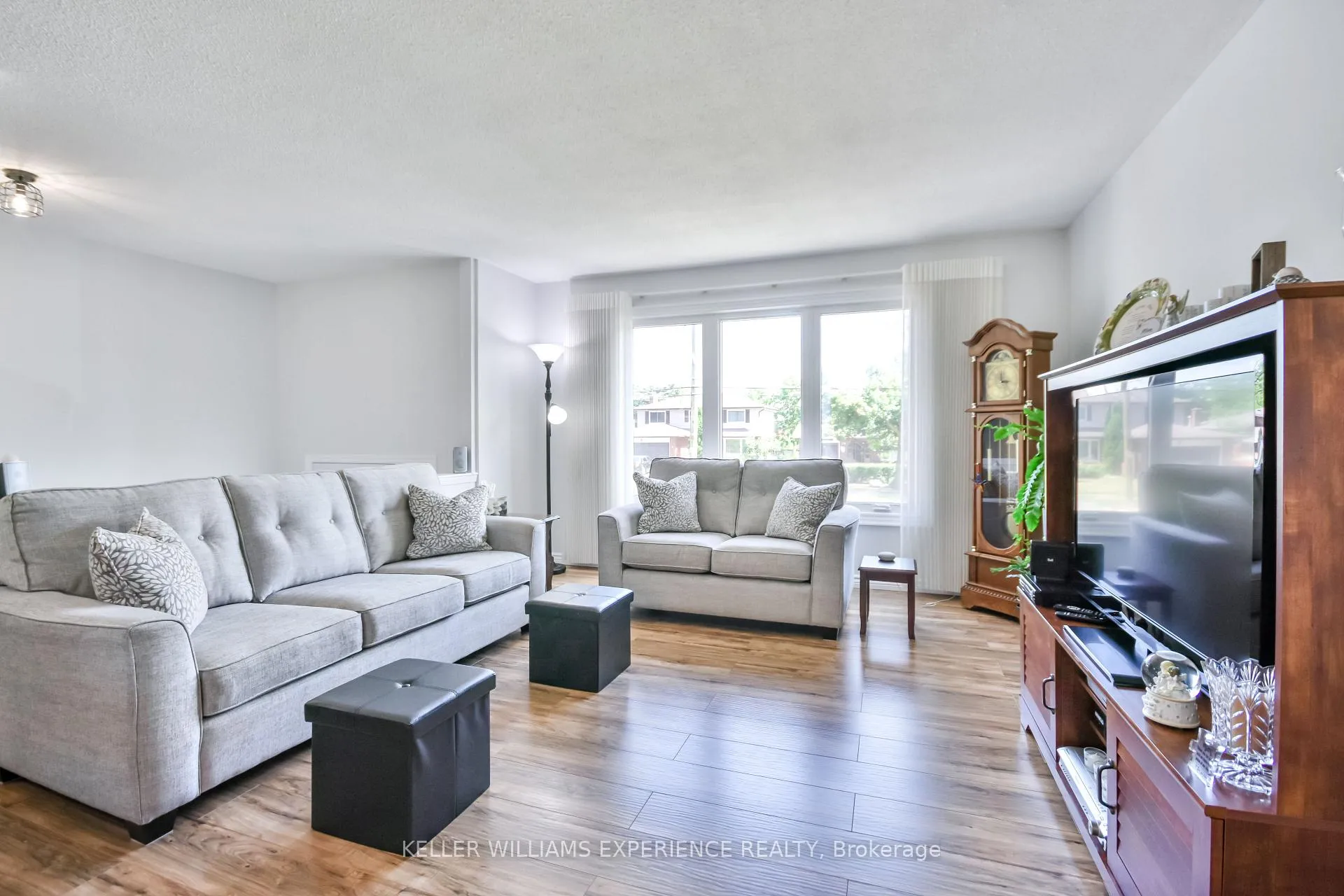 Photo 7 of 80 Cundles Road E, Barrie, Cundles East — HOMEH
