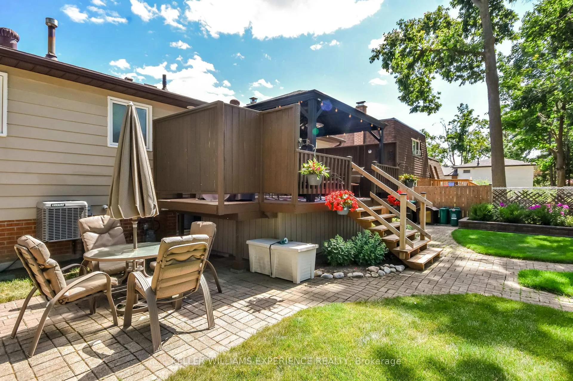 Photo 36 of 80 Cundles Road E, Barrie, Cundles East — HOMEH