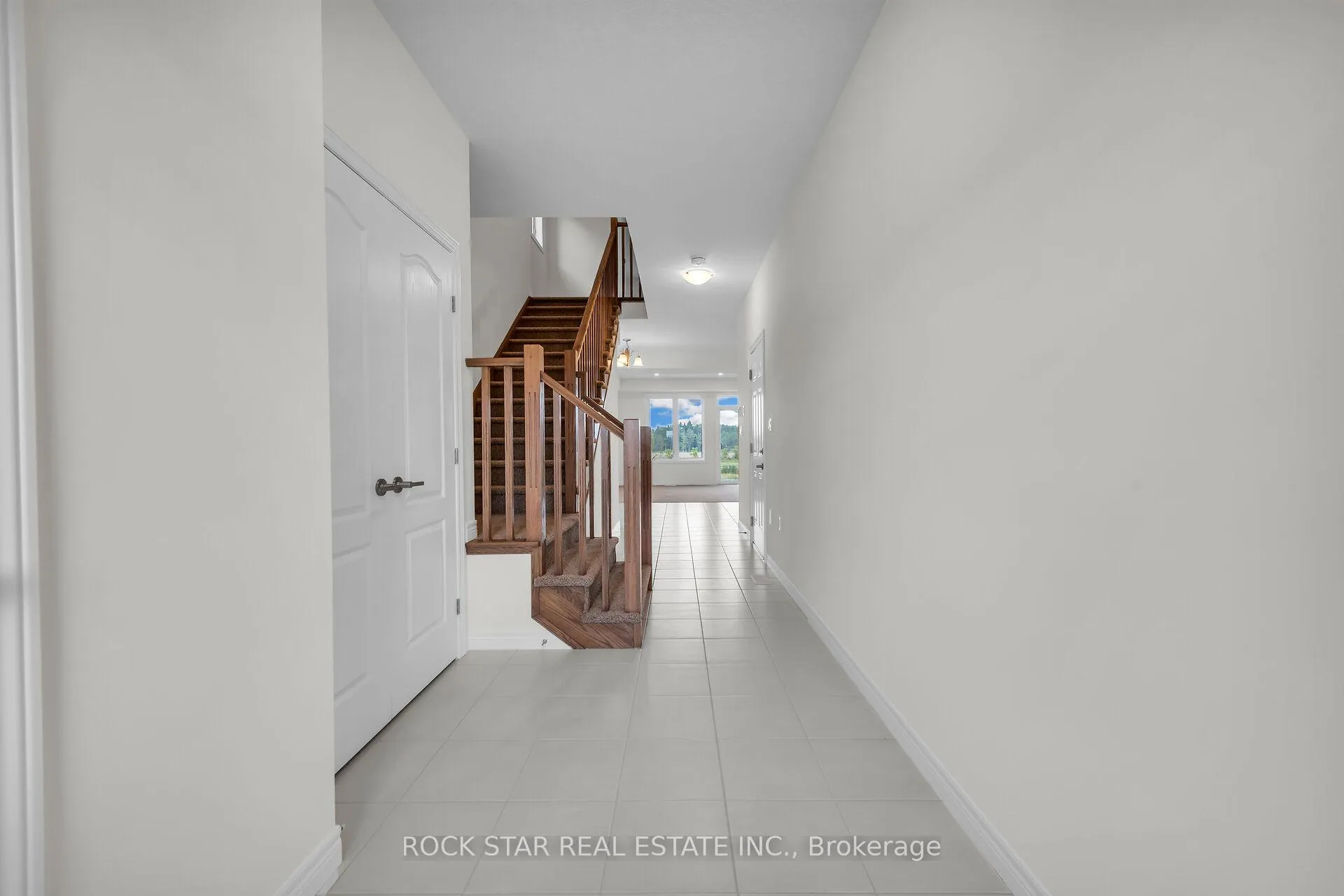 Photo 6 of 63 Lloyd Davies Way, Hamilton, Binbrook — HOMEH
