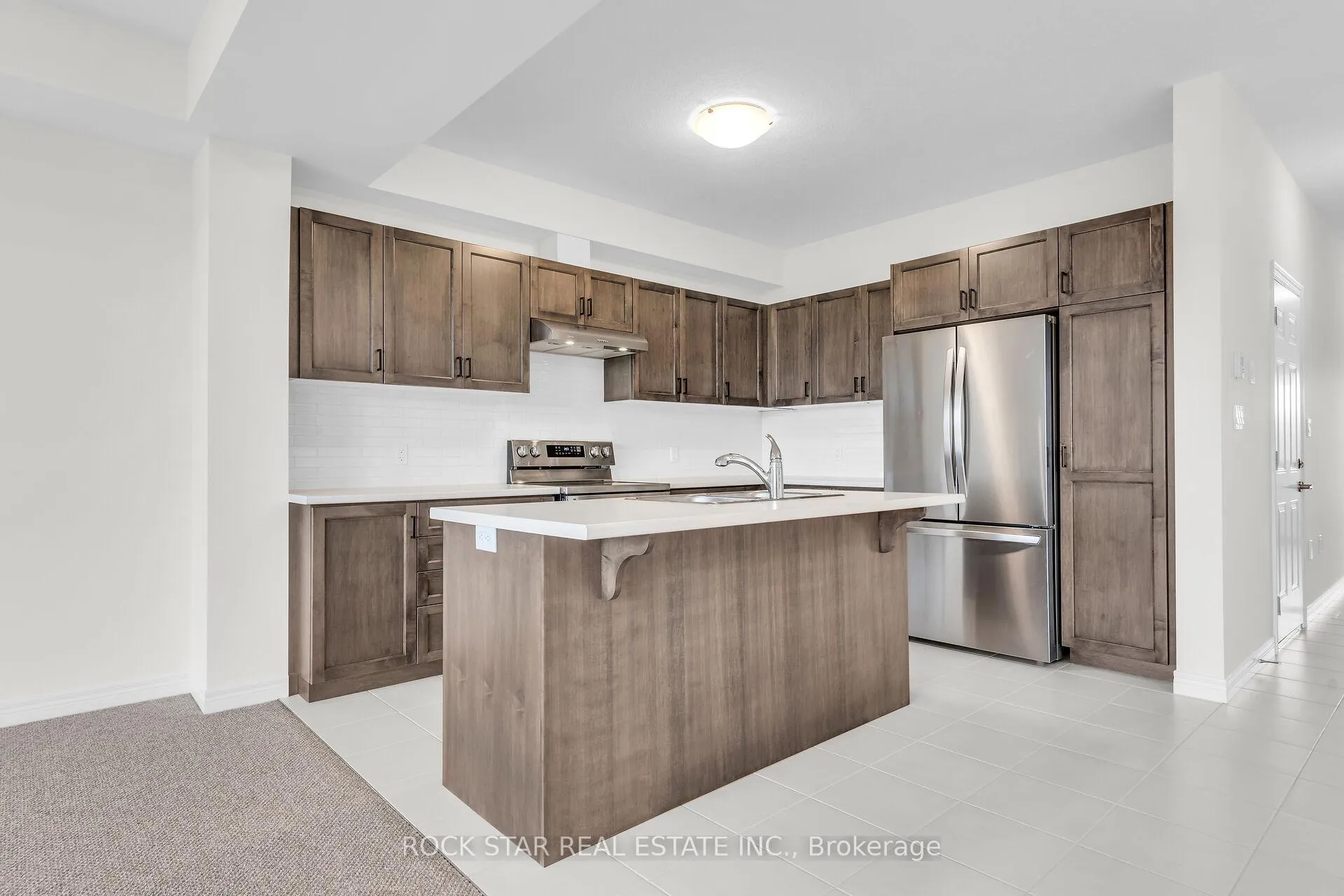 Photo 13 of 63 Lloyd Davies Way, Hamilton, Binbrook — HOMEH