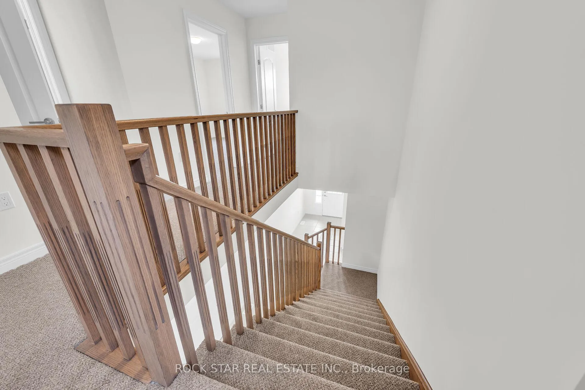 Photo 25 of 63 Lloyd Davies Way, Hamilton, Binbrook — HOMEH