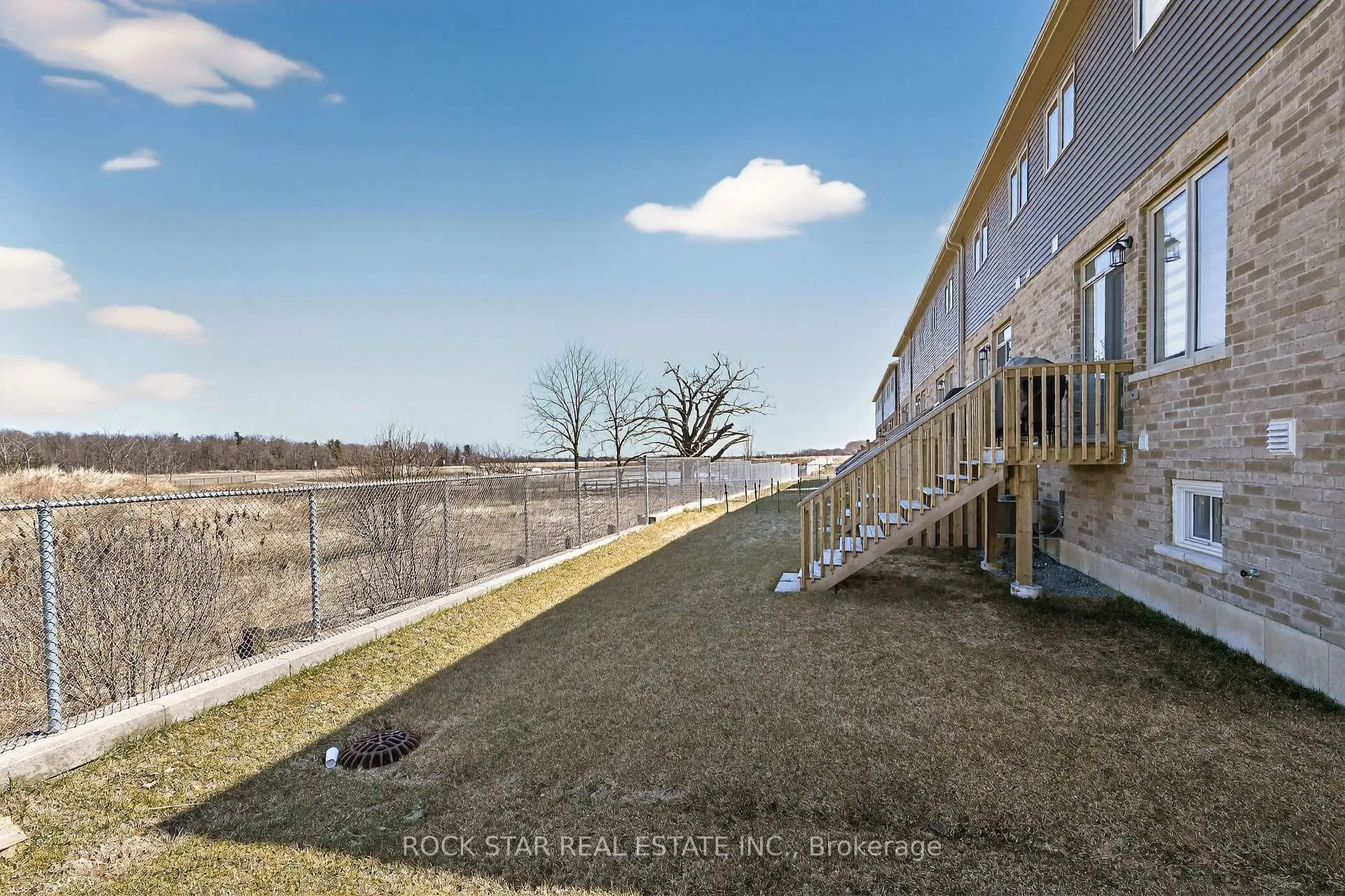 Photo 39 of 63 Lloyd Davies Way, Hamilton, Binbrook — HOMEH