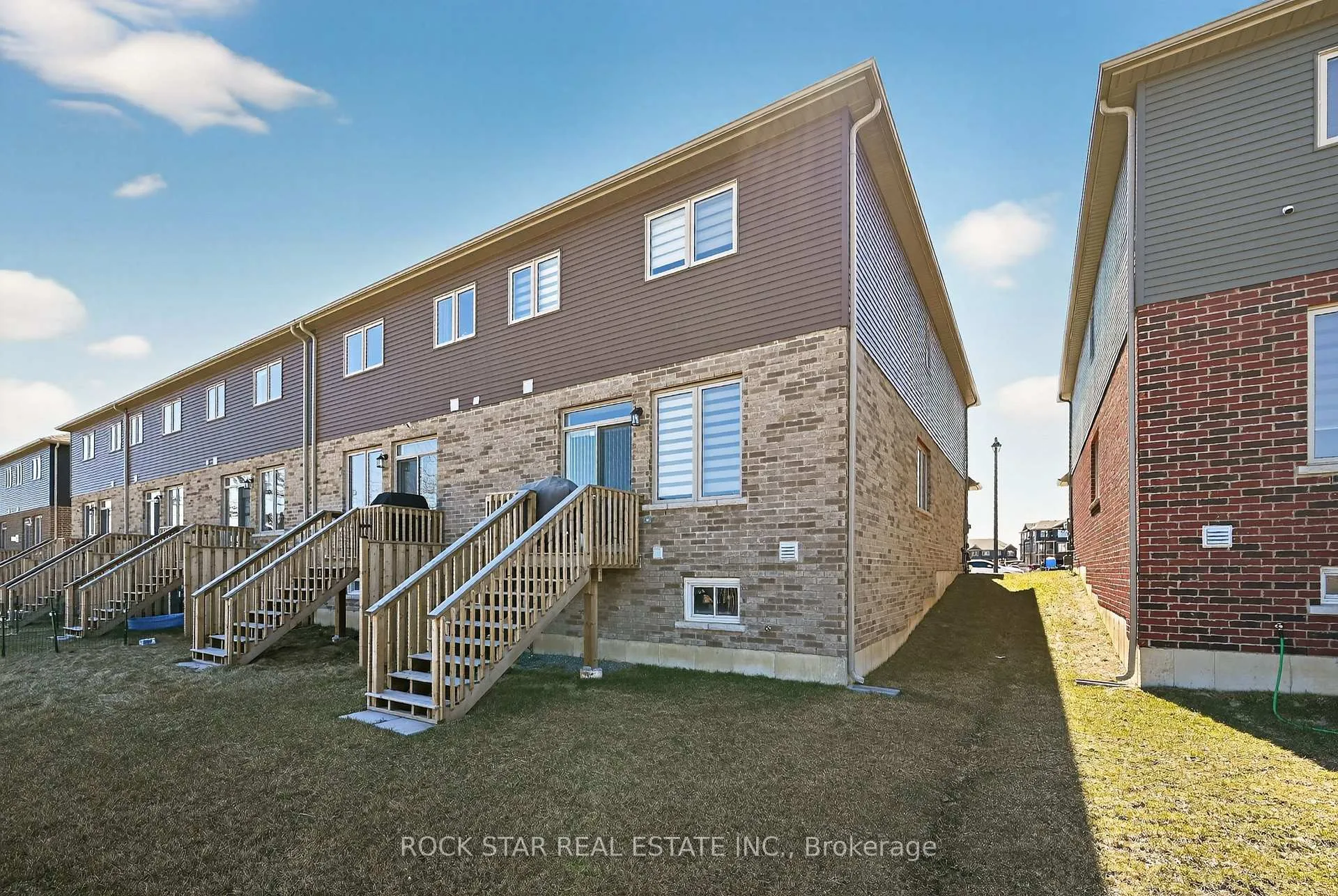 Photo 40 of 63 Lloyd Davies Way, Hamilton, Binbrook — HOMEH