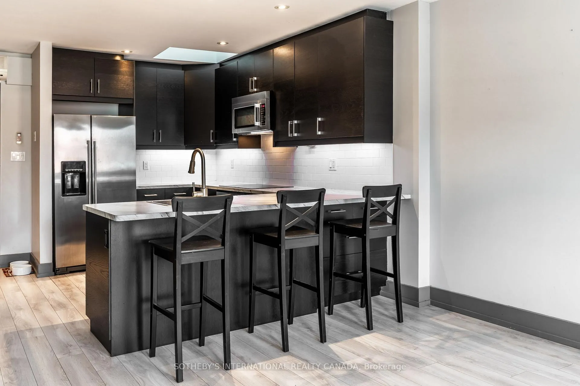 Photo 2 of Unit Upper Unit, 3236 Yonge Street, Toronto, Lawrence Park North — HOMEH