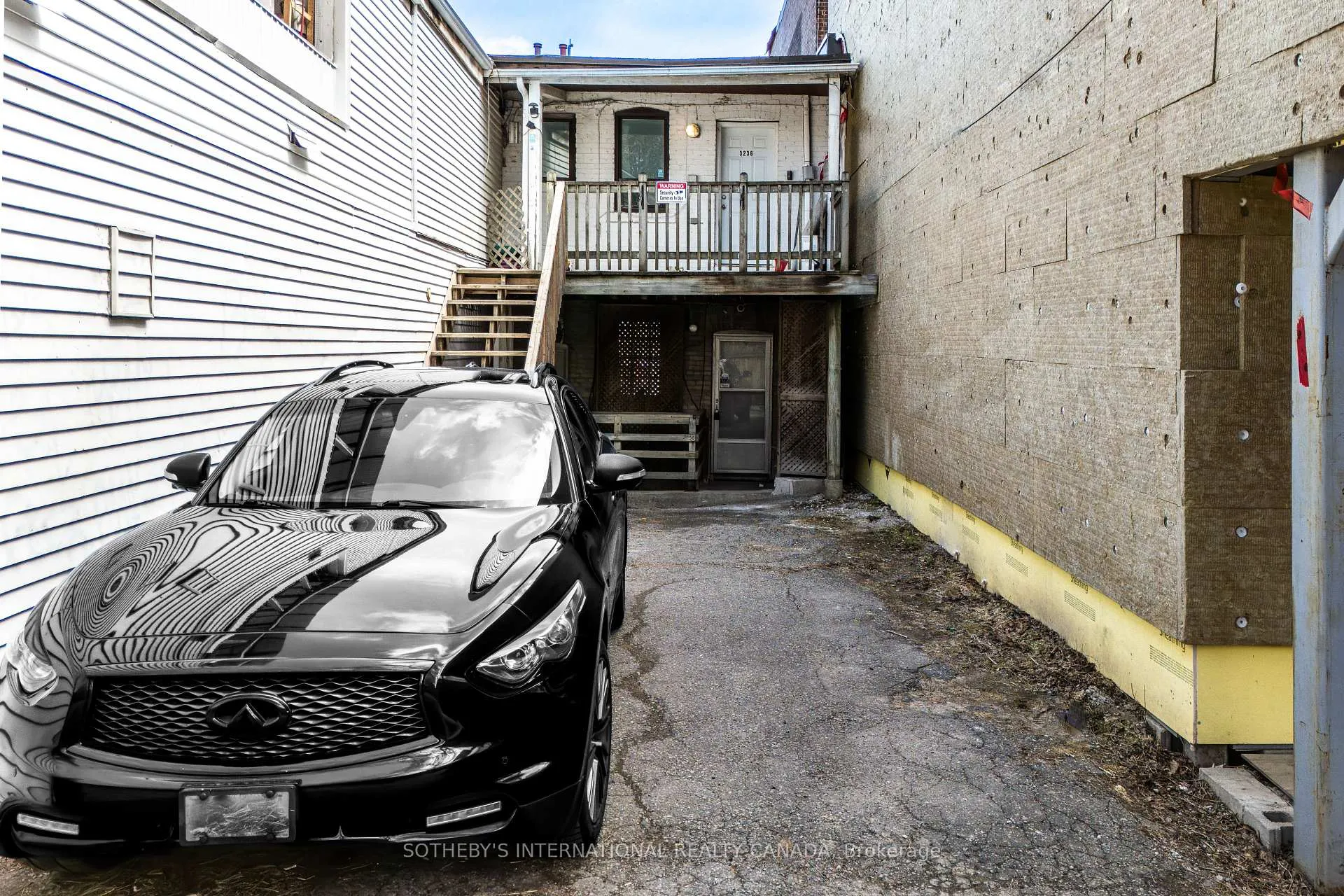 Photo 7 of Unit Upper Unit, 3236 Yonge Street, Toronto, Lawrence Park North — HOMEH