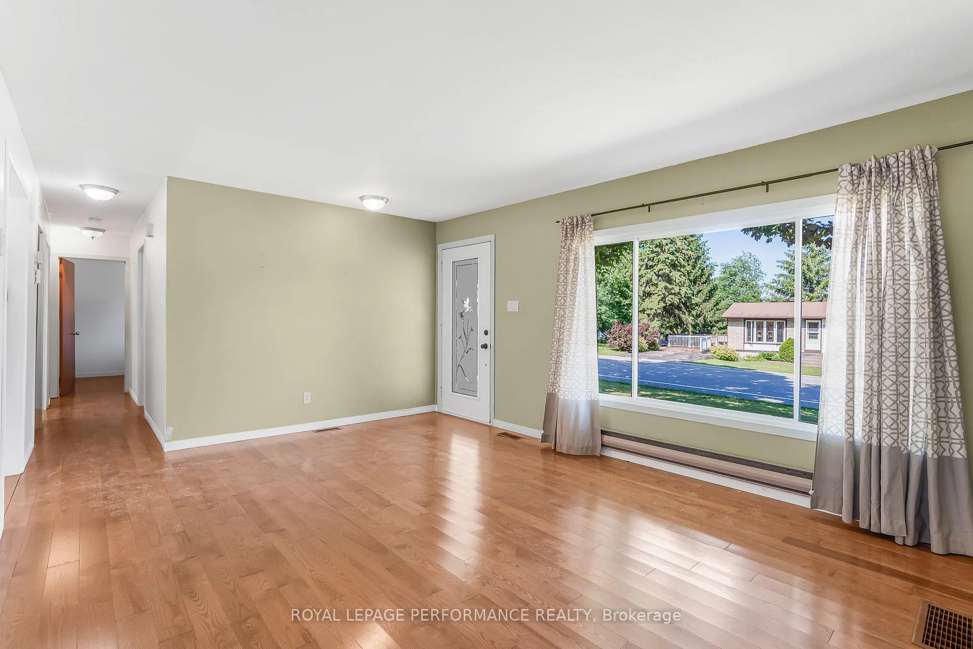 Photo 3 of 69 Home Avenue, Champlain, Vankleek Hill — HOMEH