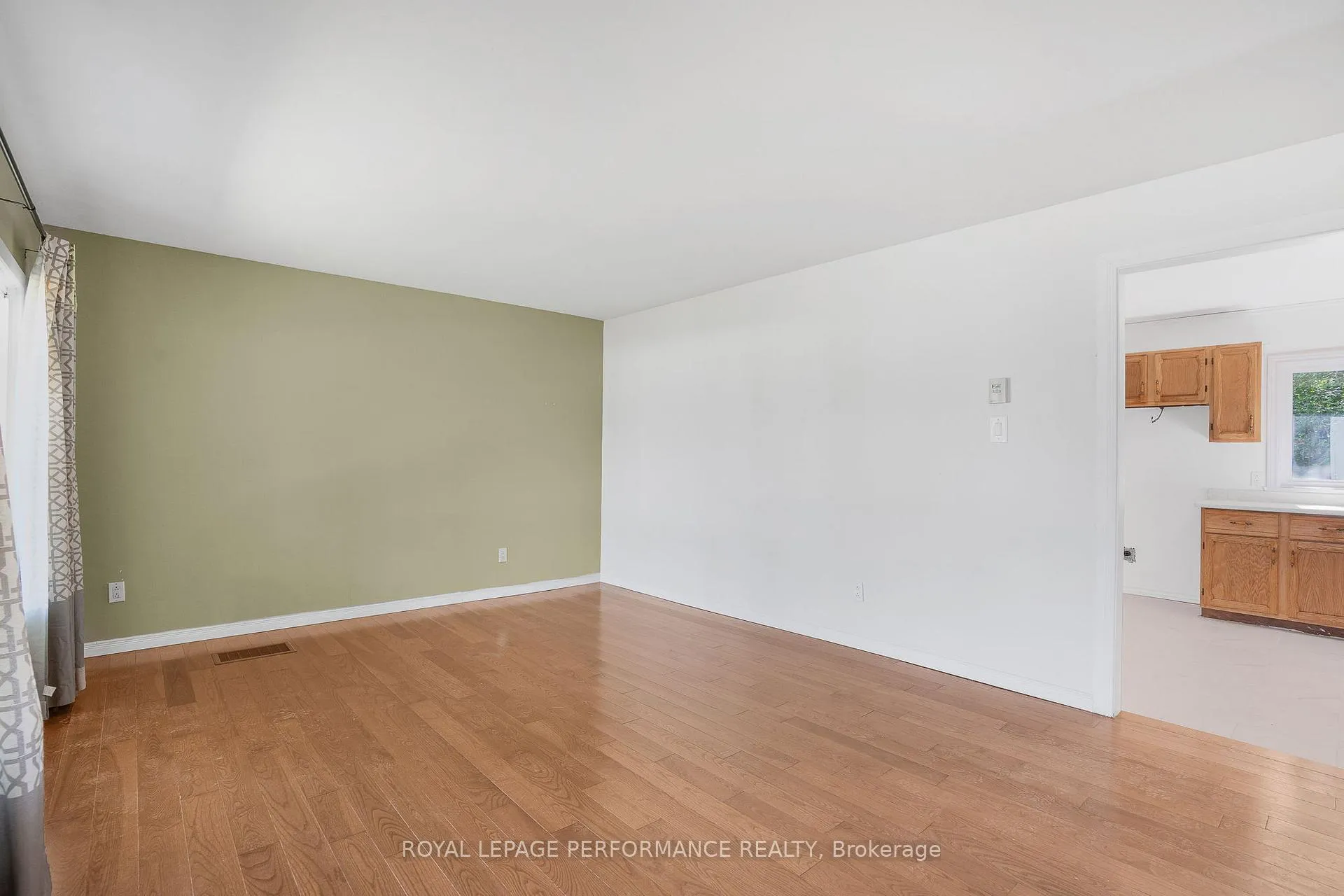 Photo 5 of 69 Home Avenue, Champlain, Vankleek Hill — HOMEH