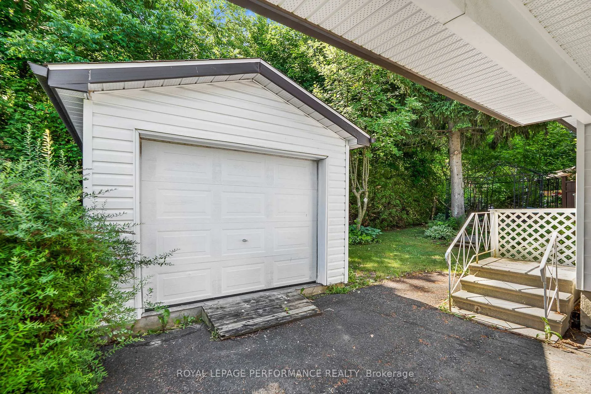 Photo 25 of 69 Home Avenue, Champlain, Vankleek Hill — HOMEH