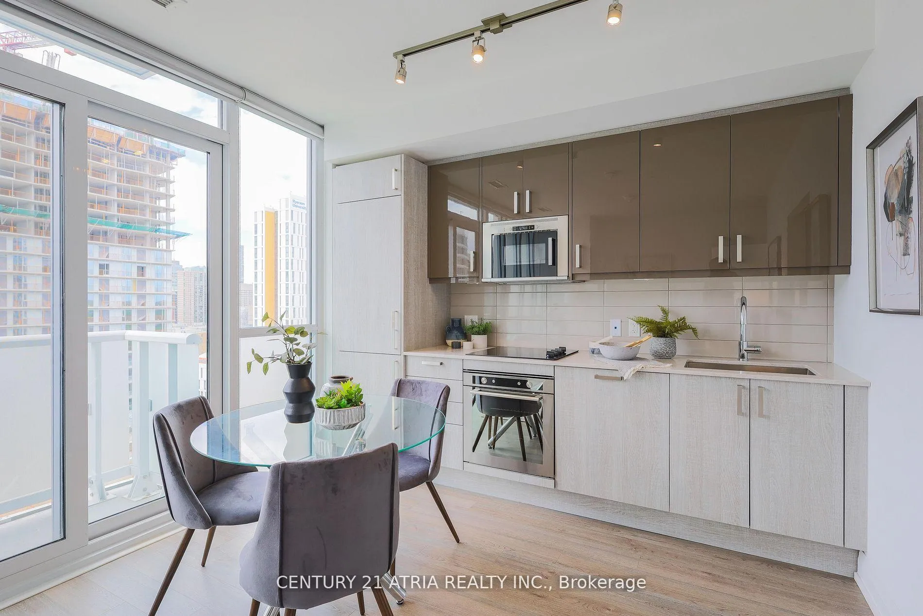 Photo 14 of Unit 2105, 77 Mutual Street, Toronto, Church-Yonge Corridor — HOMEH
