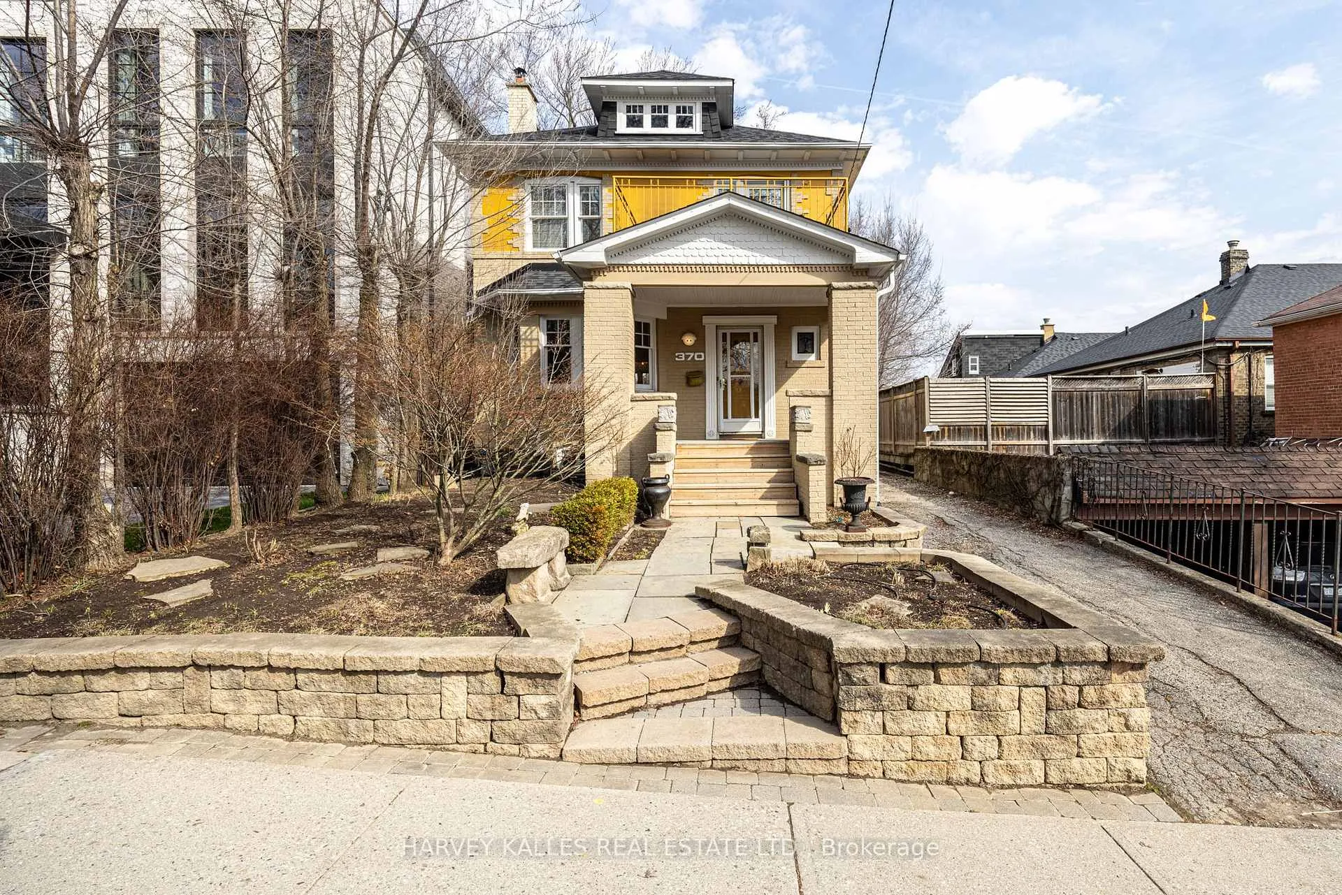 Photo 1 of 370 St Clements Avenue, Toronto, Lawrence Park South — HOMEH
