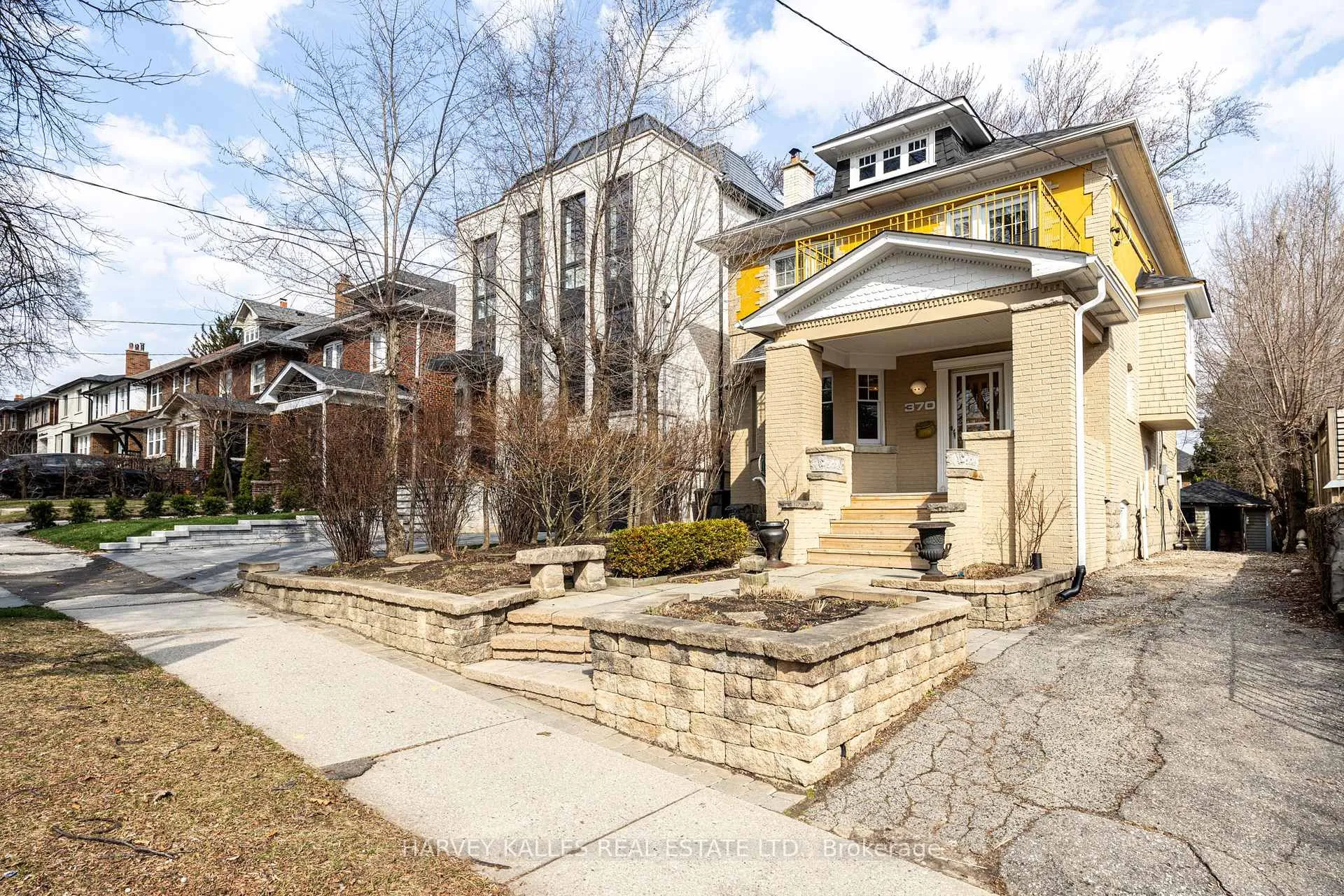 Photo 2 of 370 St Clements Avenue, Toronto, Lawrence Park South — HOMEH