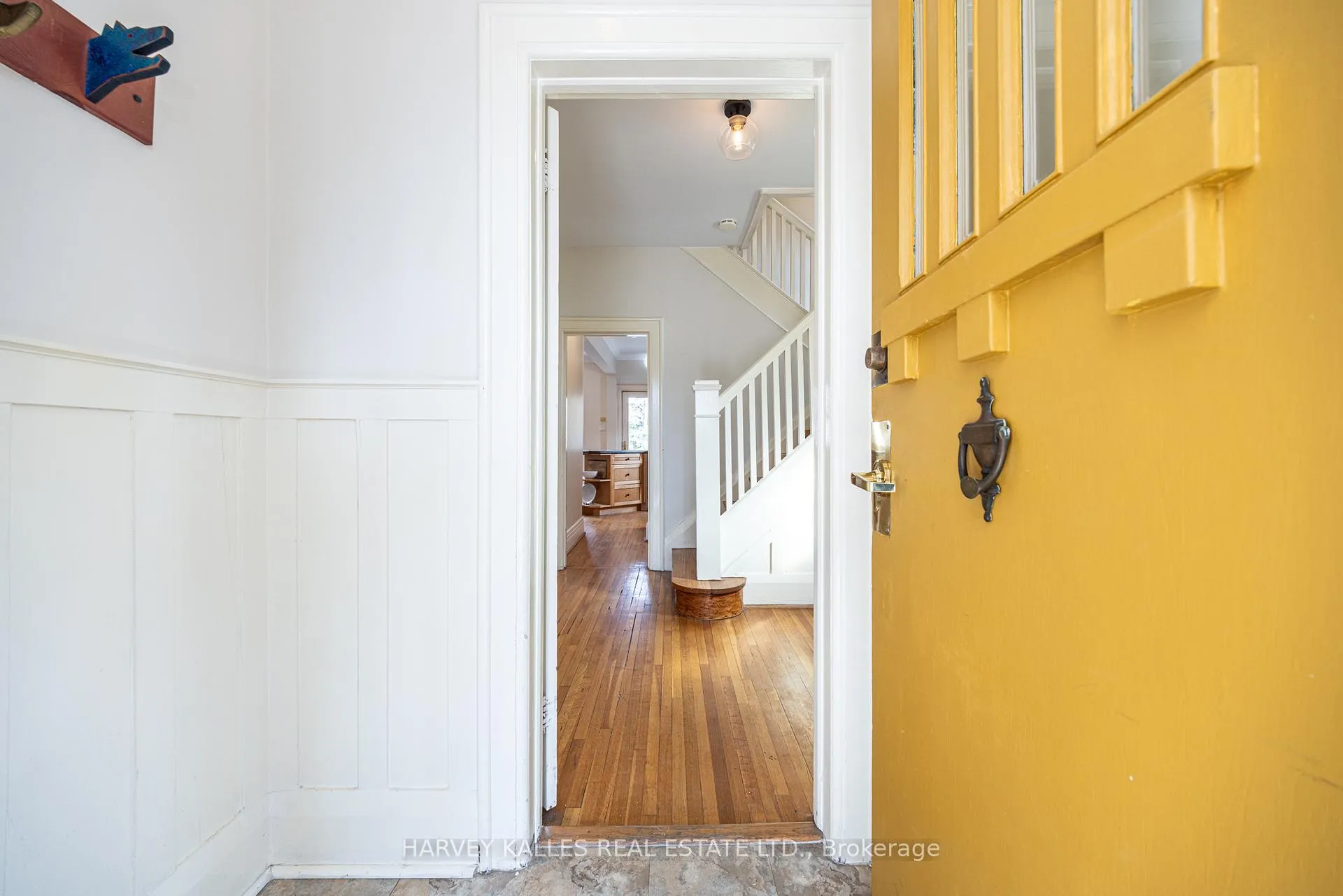 Photo 5 of 370 St Clements Avenue, Toronto, Lawrence Park South — HOMEH