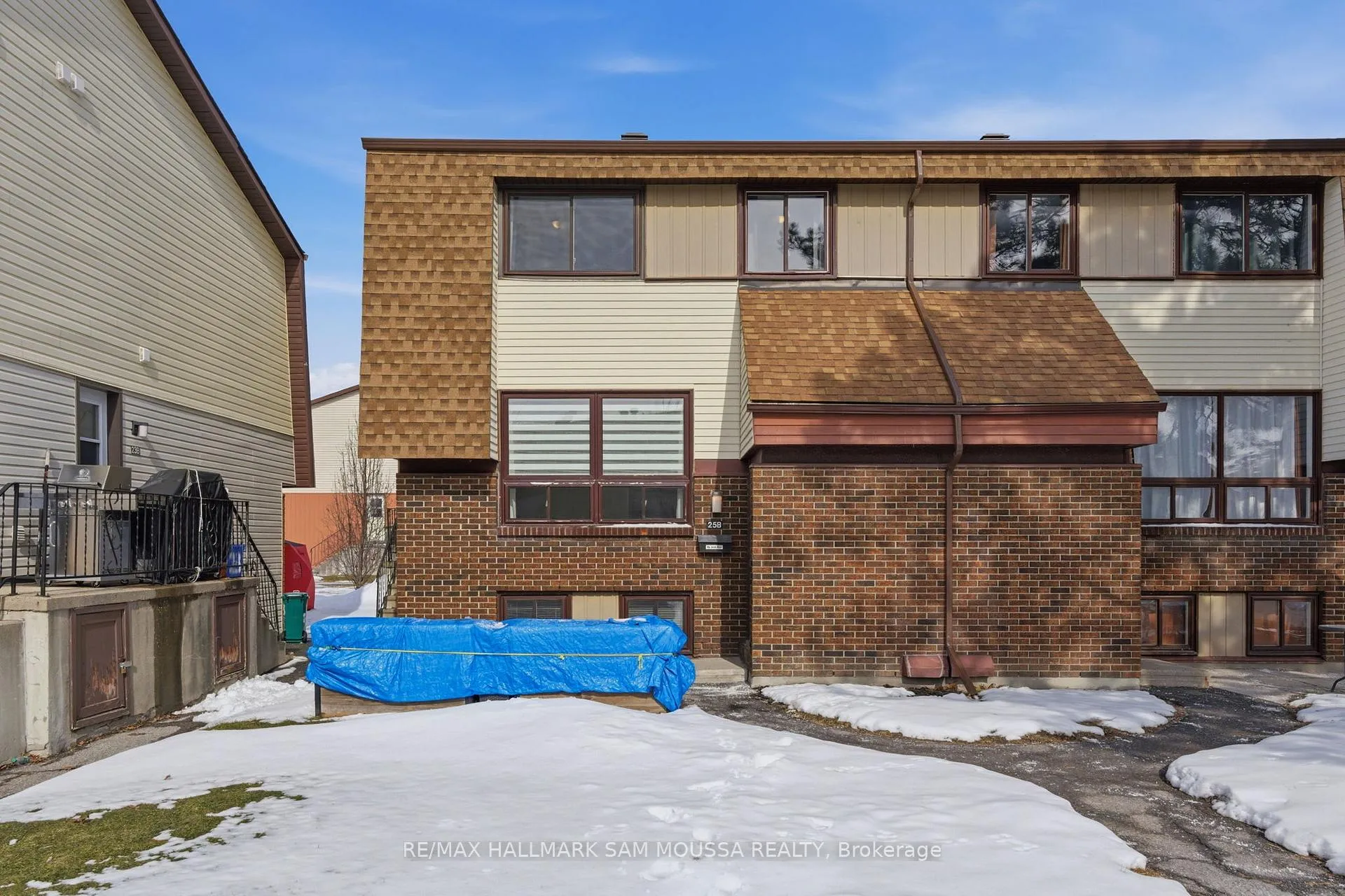 Photo 1 of Unit B, 25 Woodvale Green, Ottawa, Craig Henry/Woodvale — HOMEH