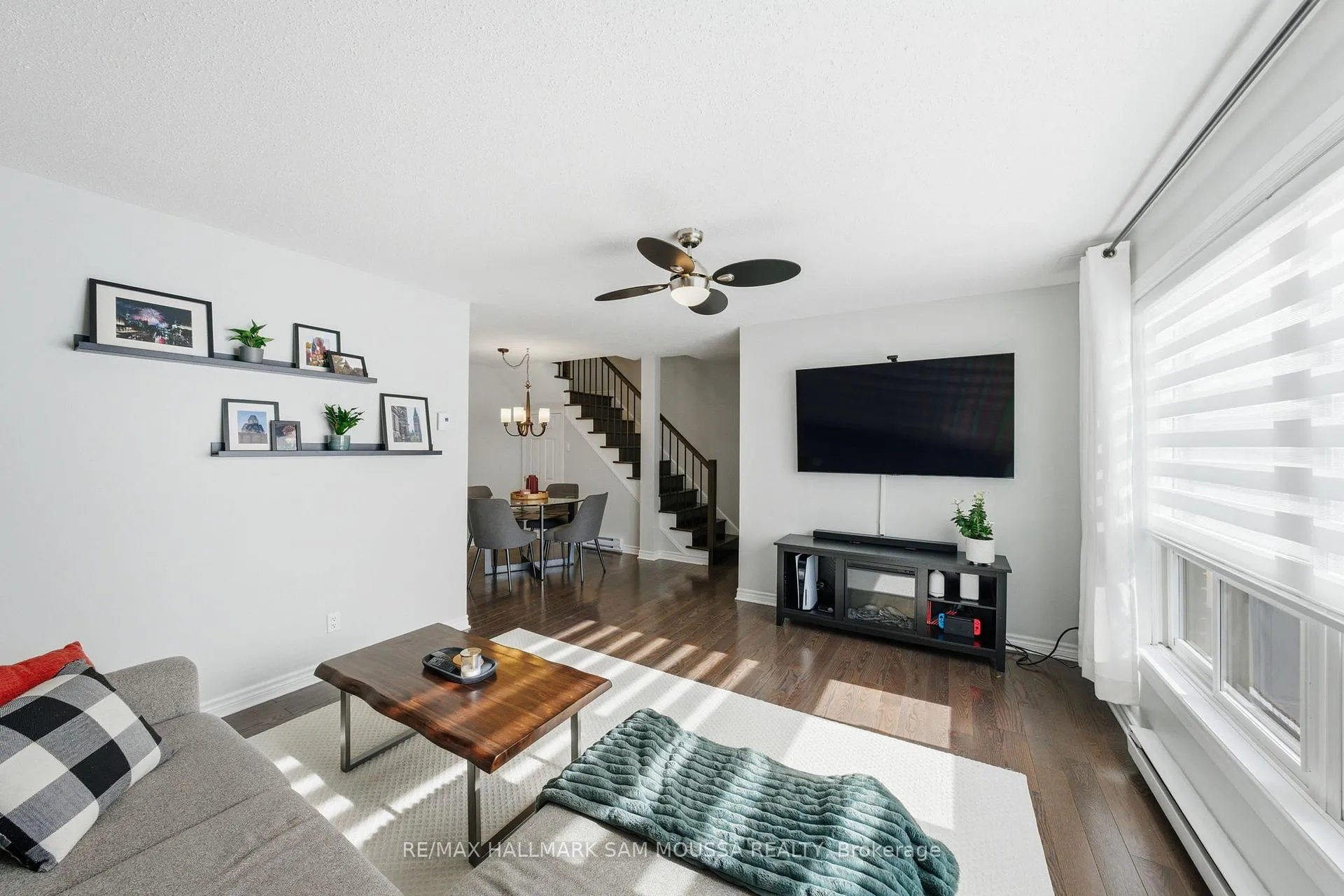Photo 10 of Unit B, 25 Woodvale Green, Ottawa, Craig Henry/Woodvale — HOMEH
