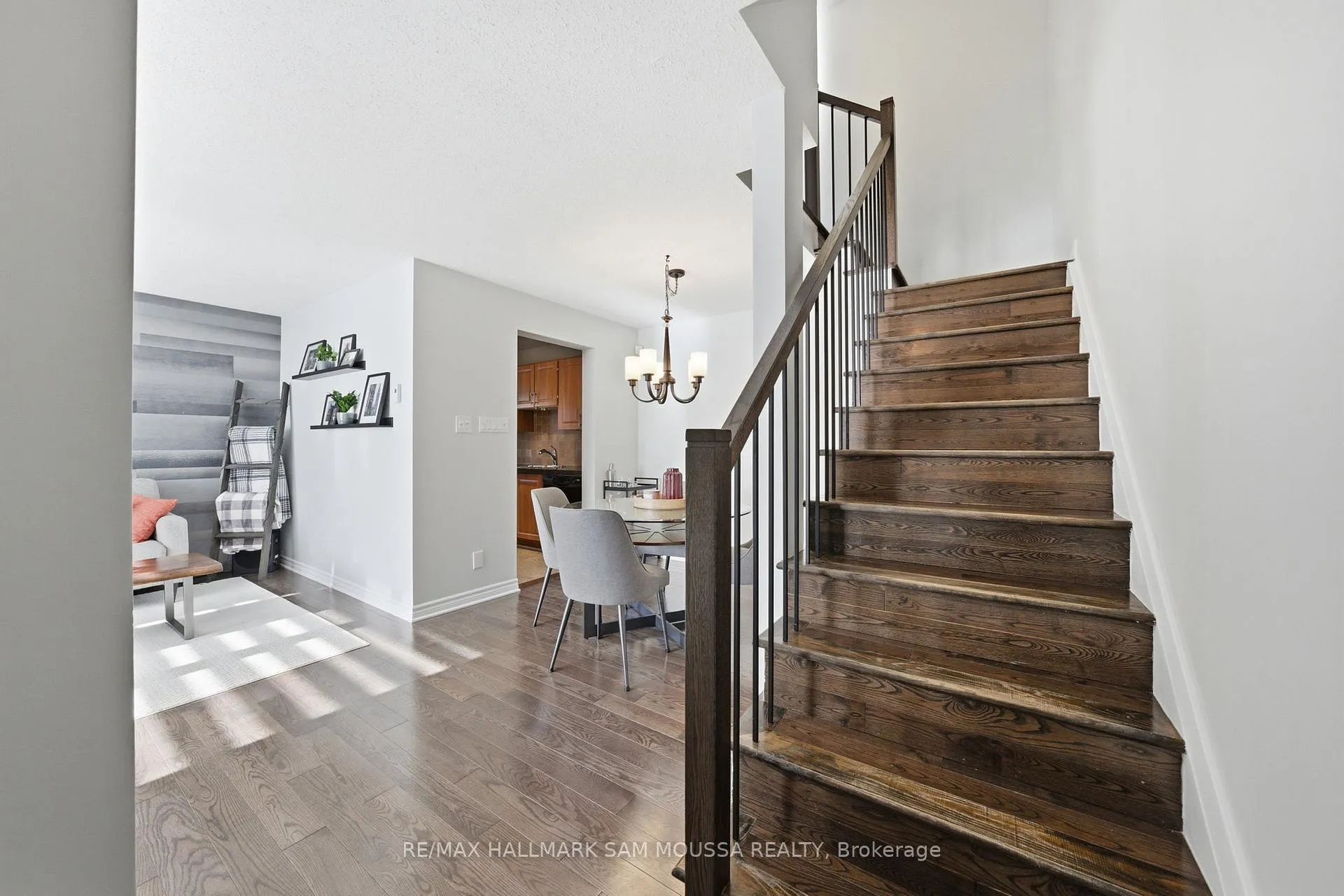Photo 20 of Unit B, 25 Woodvale Green, Ottawa, Craig Henry/Woodvale — HOMEH