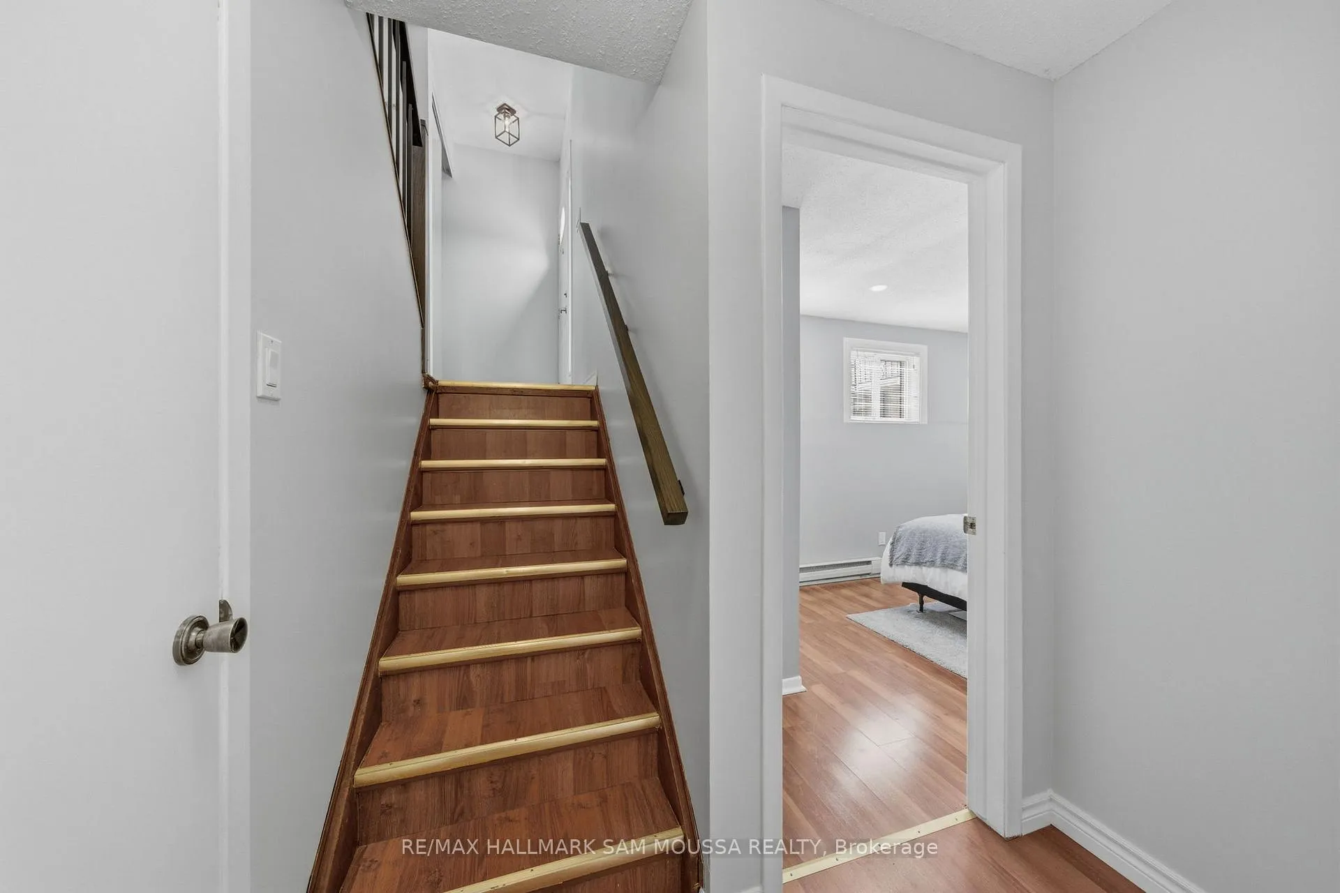 Photo 28 of Unit B, 25 Woodvale Green, Ottawa, Craig Henry/Woodvale — HOMEH
