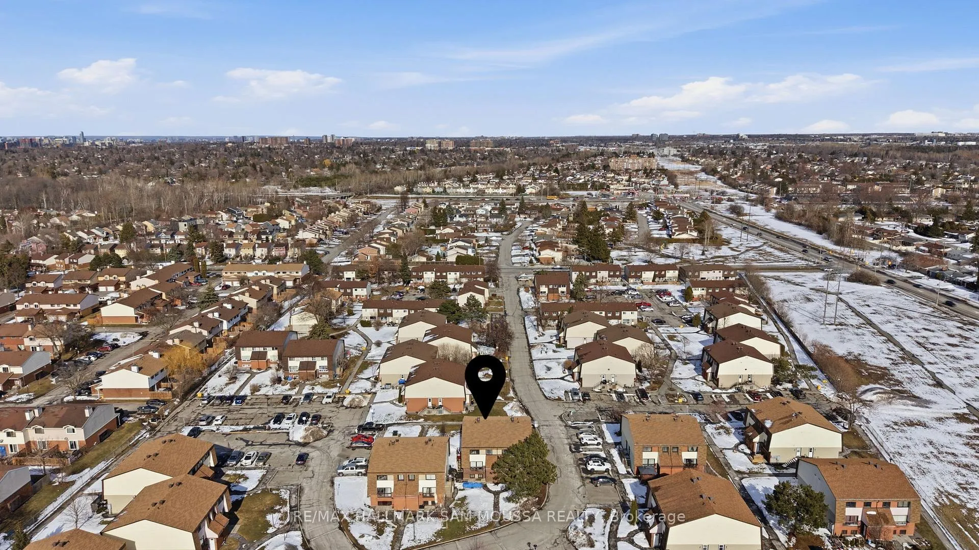 Photo 36 of Unit B, 25 Woodvale Green, Ottawa, Craig Henry/Woodvale — HOMEH