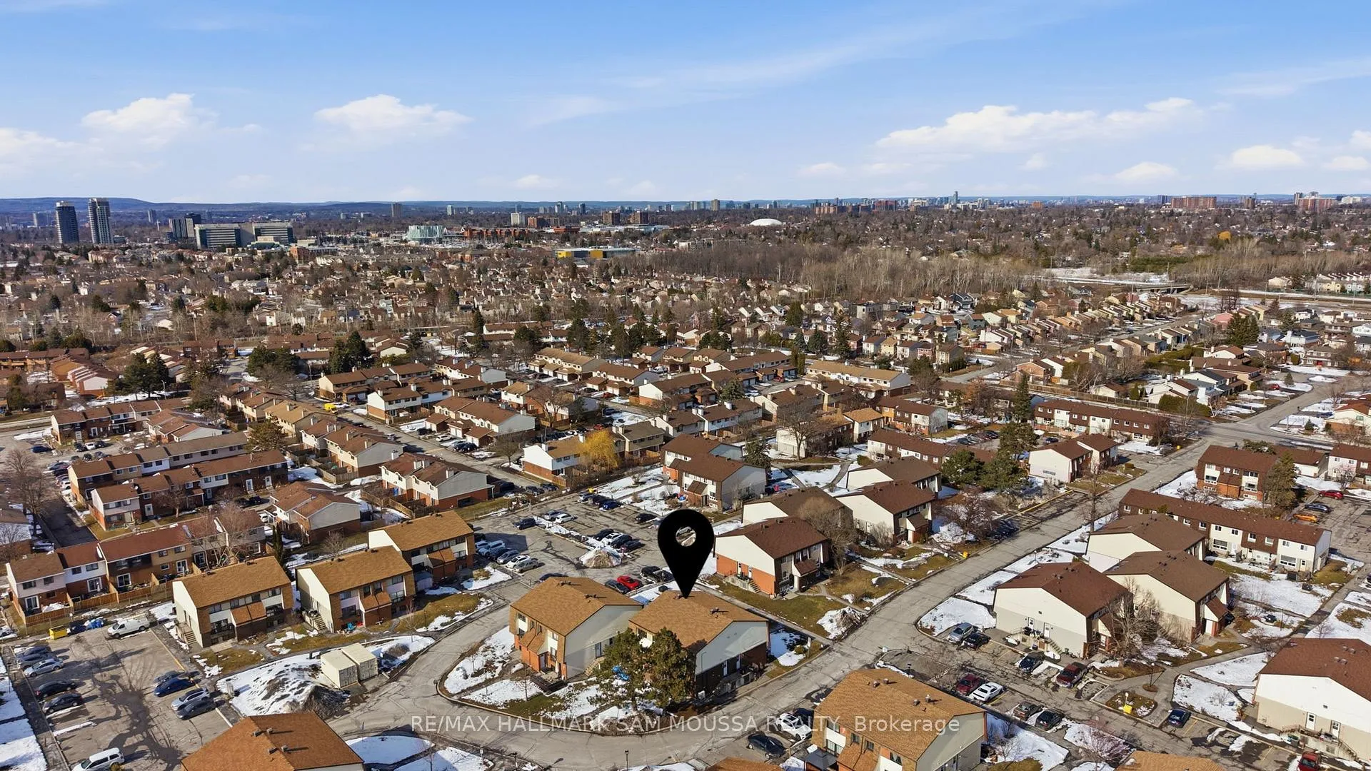 Photo 37 of Unit B, 25 Woodvale Green, Ottawa, Craig Henry/Woodvale — HOMEH
