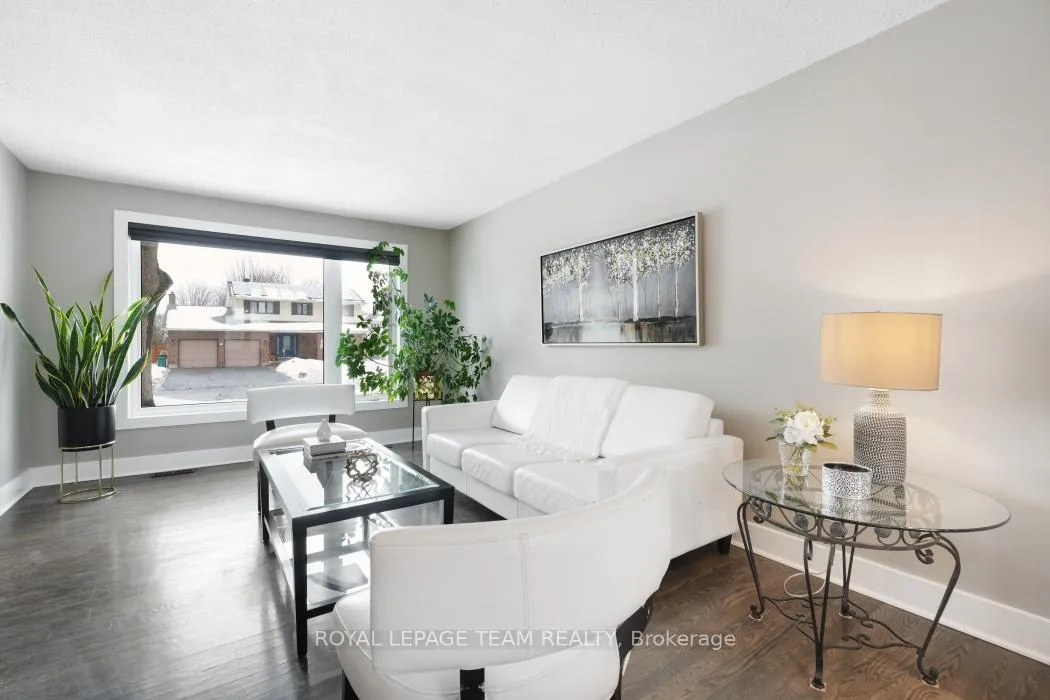 Photo 8 of 28 Holitman Drive, Ottawa, Barrhaven - Knollsbrook — HOMEH