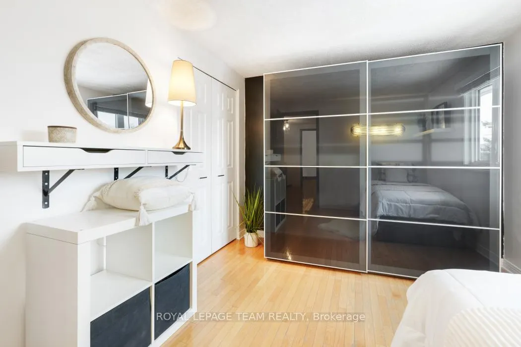 Photo 12 of 28 Holitman Drive, Ottawa, Barrhaven - Knollsbrook — HOMEH