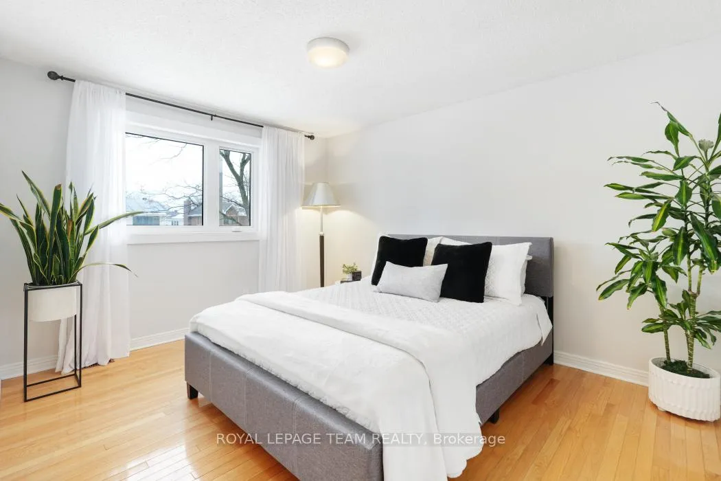 Photo 13 of 28 Holitman Drive, Ottawa, Barrhaven - Knollsbrook — HOMEH