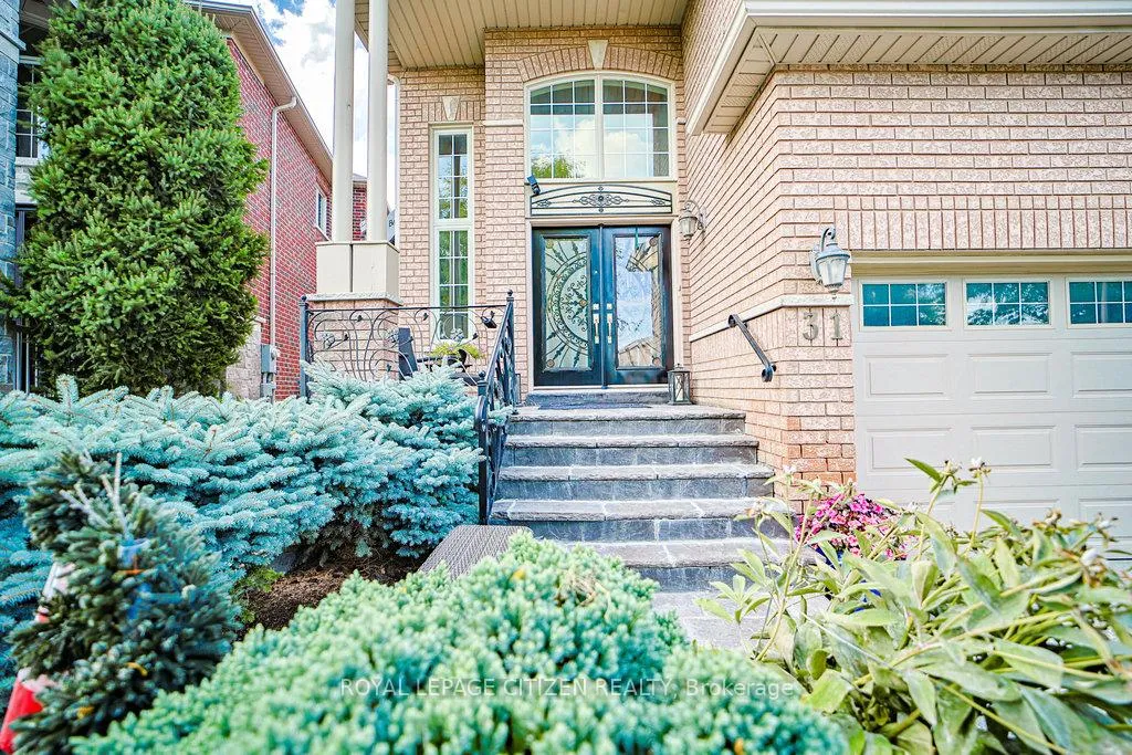 Photo 4 of 31 Burnhaven Avenue, Vaughan, Maple — HOMEH