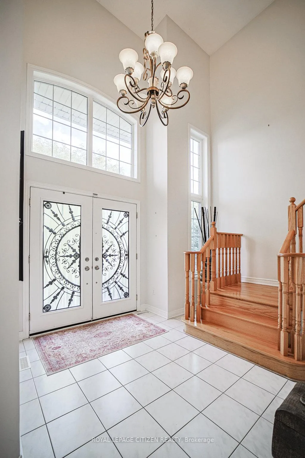Photo 6 of 31 Burnhaven Avenue, Vaughan, Maple — HOMEH