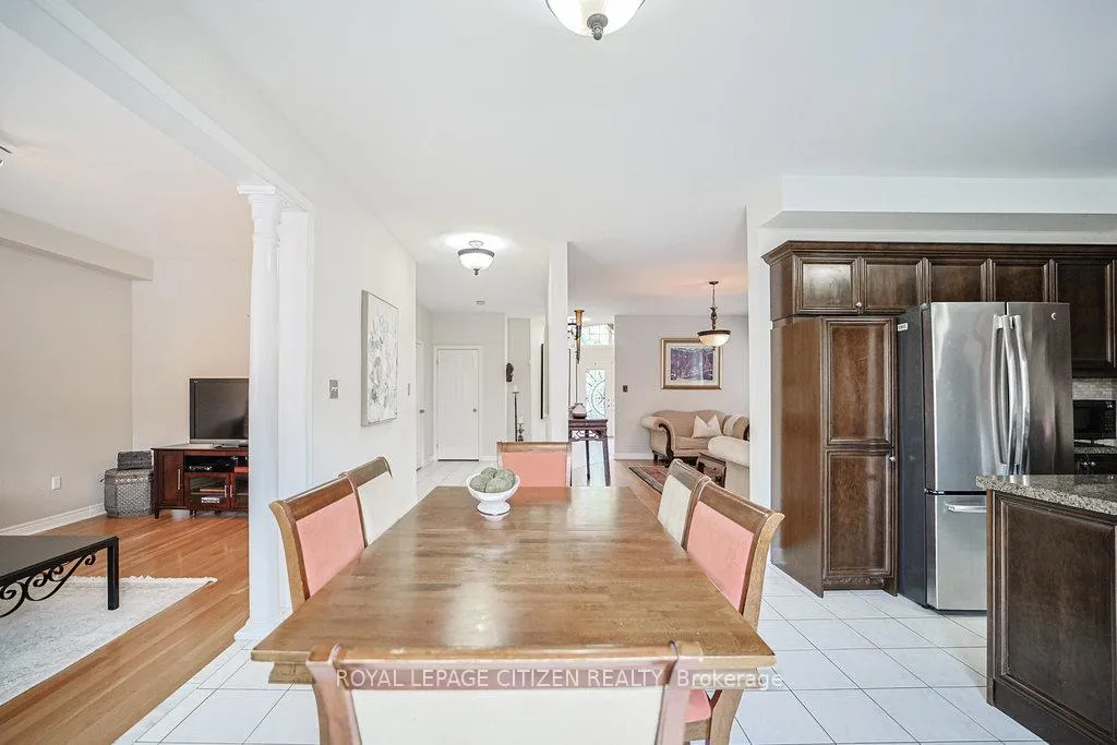 Photo 13 of 31 Burnhaven Avenue, Vaughan, Maple — HOMEH