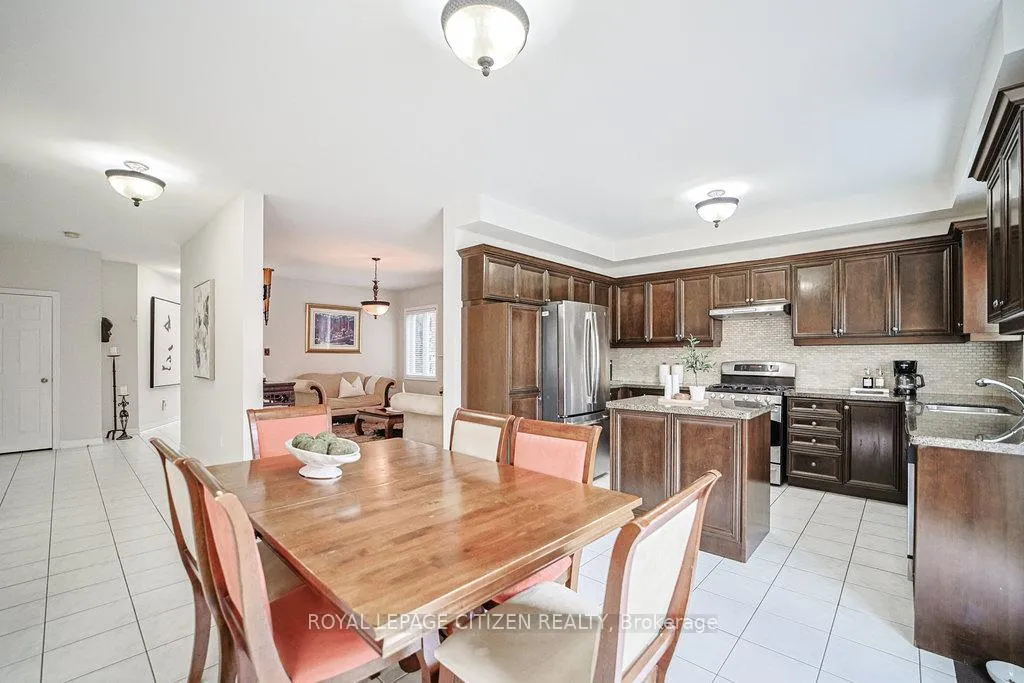 Photo 14 of 31 Burnhaven Avenue, Vaughan, Maple — HOMEH