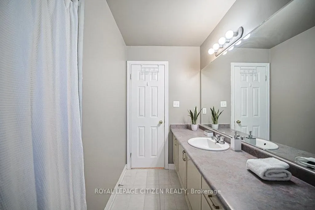 Photo 36 of 31 Burnhaven Avenue, Vaughan, Maple — HOMEH