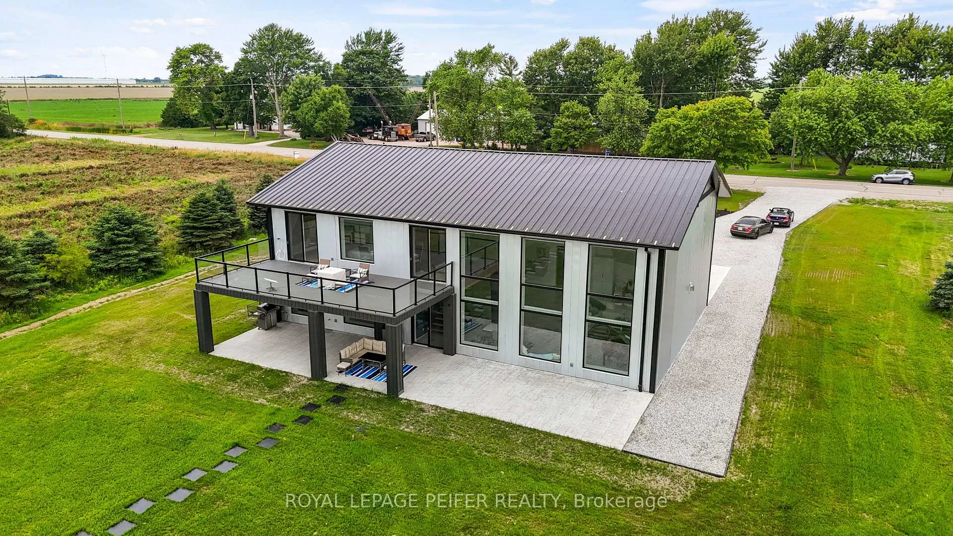 Photo 3 of 5202 Talbot Trail, Chatham-Kent, Romney — HOMEH