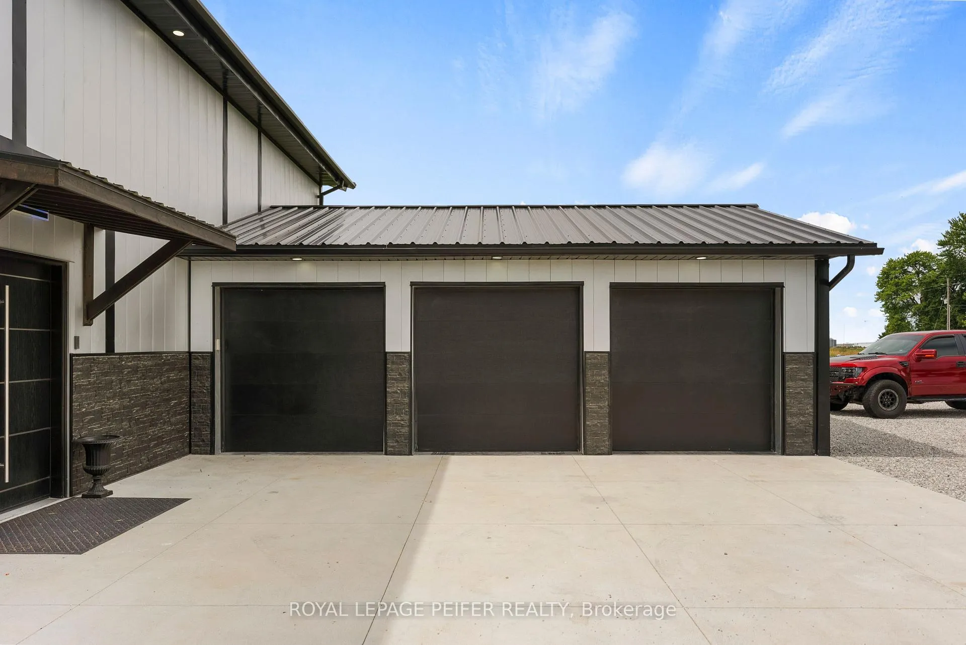 Photo 6 of 5202 Talbot Trail, Chatham-Kent, Romney — HOMEH