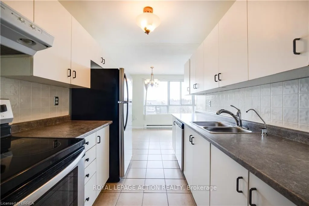 Photo 6 of Unit 501, 65 Highland Crescent, Kitchener — HOMEH