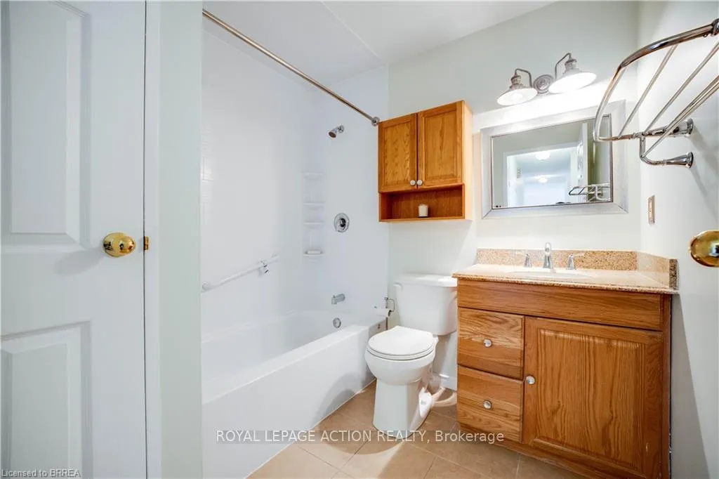 Photo 12 of Unit 501, 65 Highland Crescent, Kitchener — HOMEH
