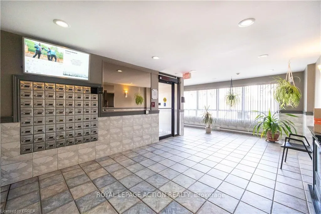 Photo 14 of Unit 501, 65 Highland Crescent, Kitchener — HOMEH