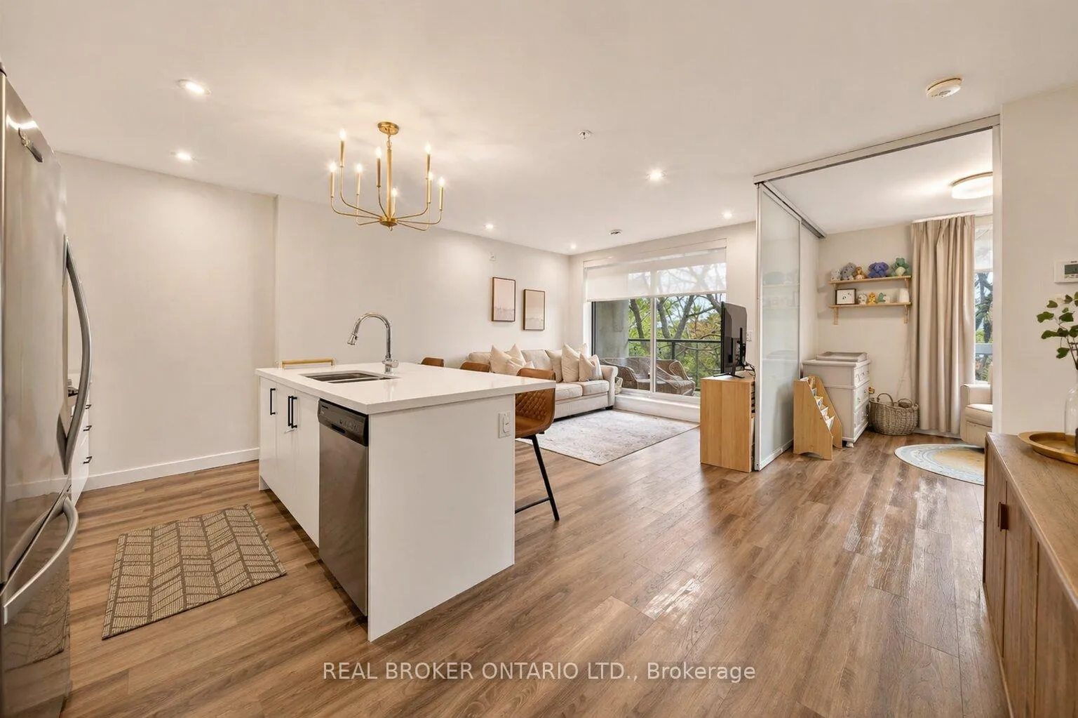 Photo 9 of Unit 106, 479 Charlton Avenue E, Hamilton, Stinson — HOMEH