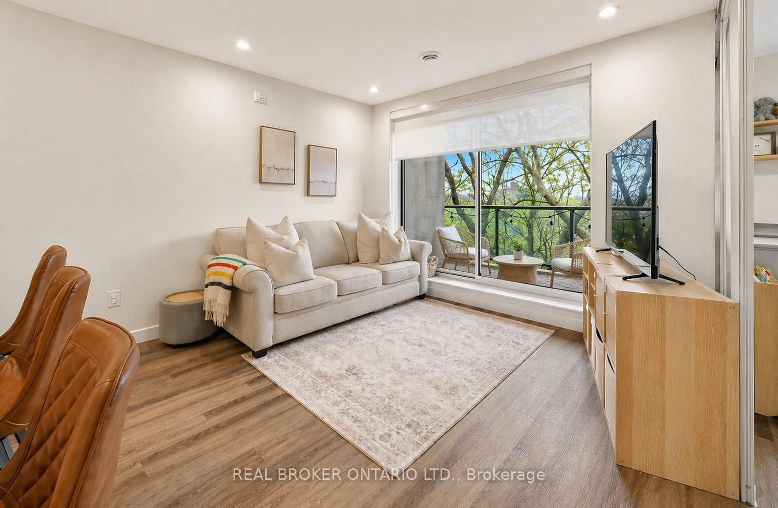 Photo 10 of Unit 106, 479 Charlton Avenue E, Hamilton, Stinson — HOMEH