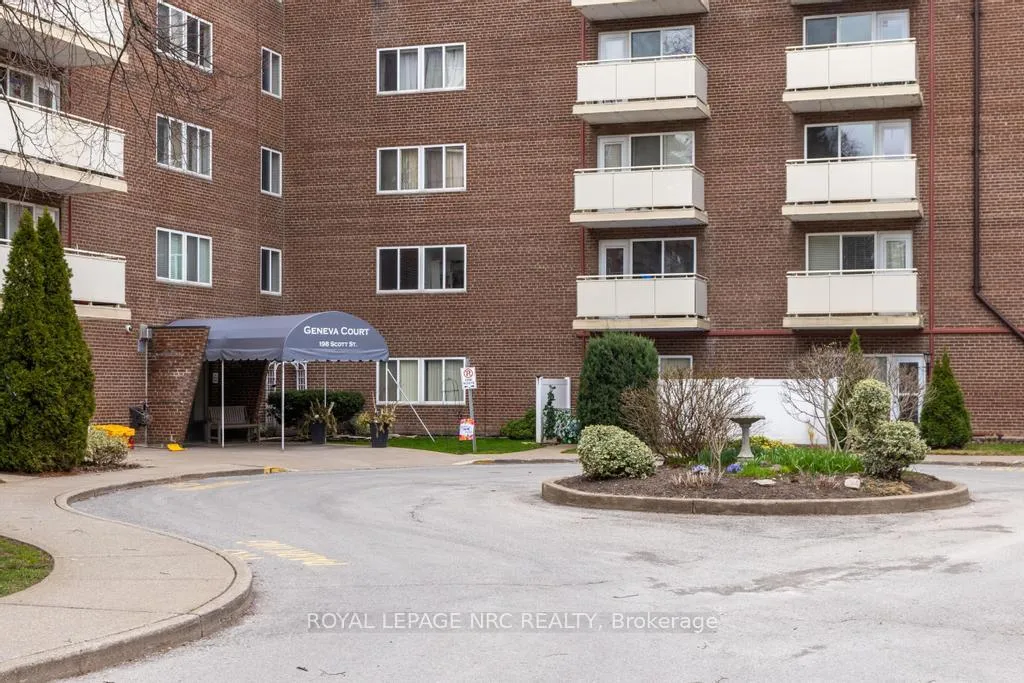 Photo 3 of Unit 410, 198 Scott Street, St. Catharines, Fairview — HOMEH