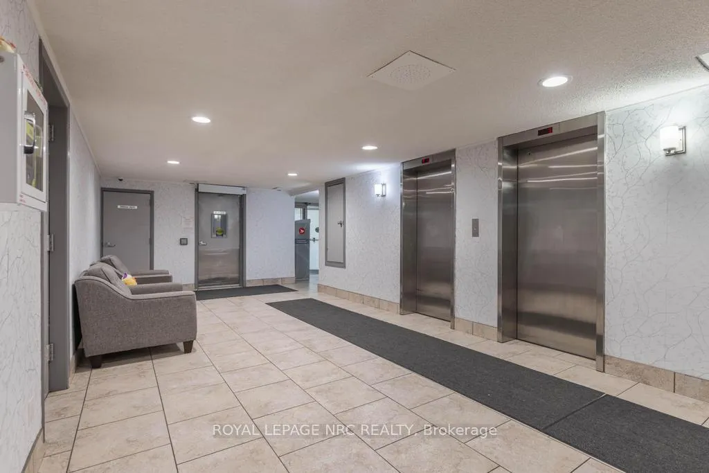 Photo 5 of Unit 410, 198 Scott Street, St. Catharines, Fairview — HOMEH