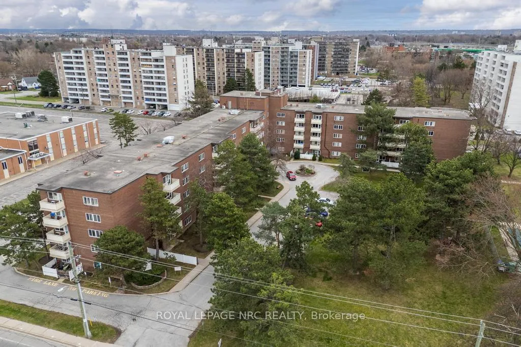 Photo 30 of Unit 410, 198 Scott Street, St. Catharines, Fairview — HOMEH